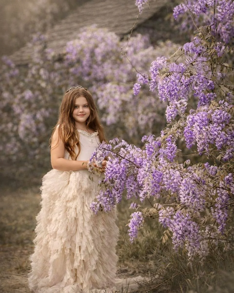 #camdencountyphotographer 
I&rsquo;ve got wisteria places all over this year! Salem County, Atlantic County, Gloucester County and Burlington County. Let me know if you want in these gorgeous fragrant (and invasive)  pretties. Cannot wait! 

#salemco