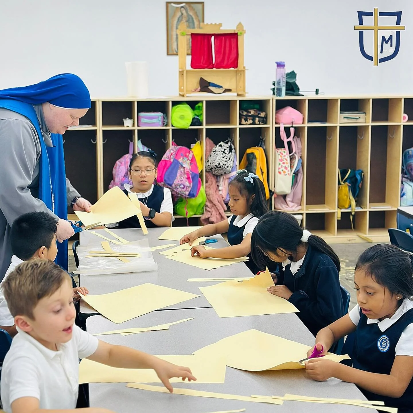 Making papyrus in art class with Sr. Truth! As the students study papyrus paper writings in ancient history they get to see how it is made by preparing, soaking, layering, and drying the sheets. #catholicclassicalcurriculum #nyccatholicschool #classi