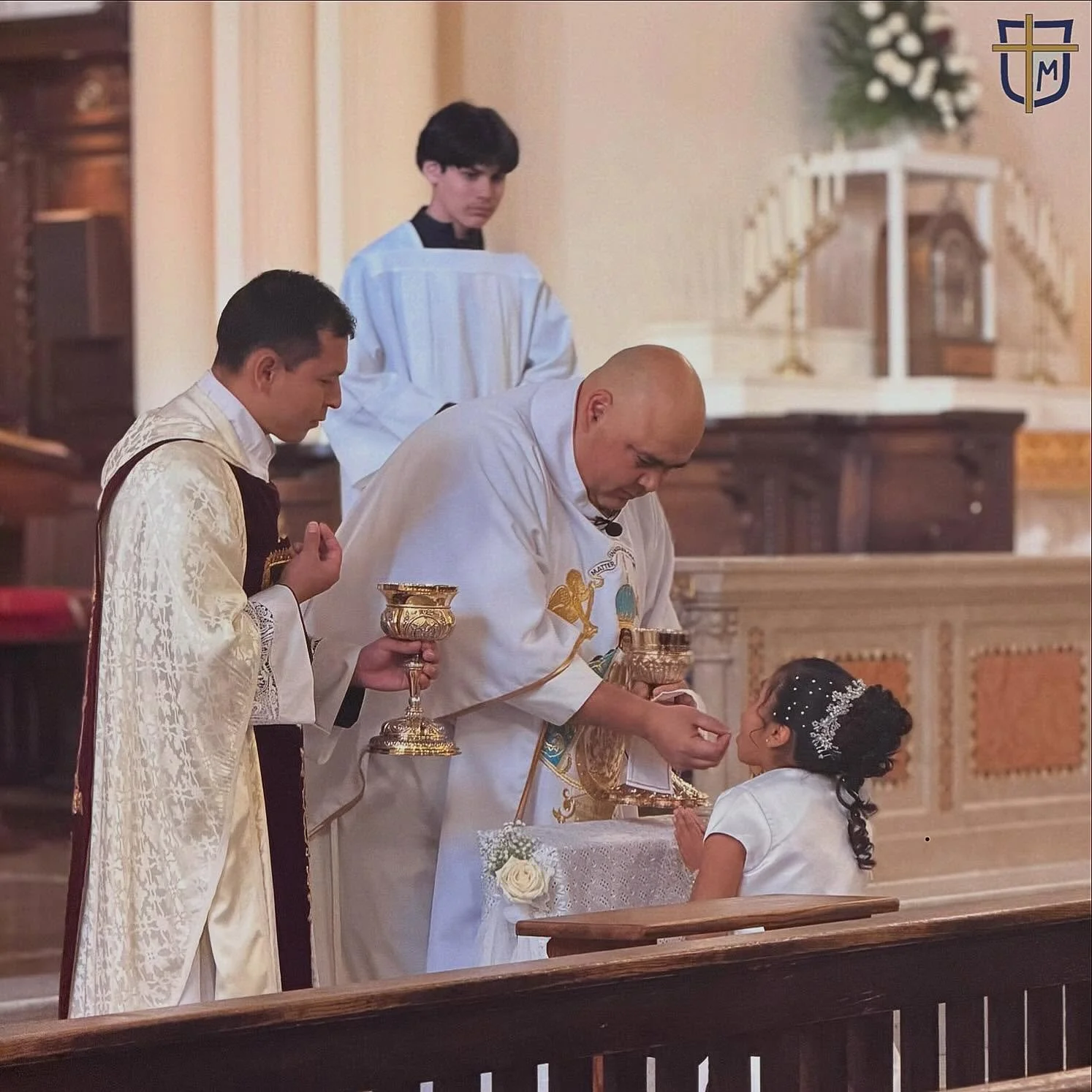 Last night three of our students received their First Holy Communion. It was a beautiful event to witness and celebrate together. Please join us in praying for our First Communicants. #nyccatholicschool #firstholycommunion #godblessourchildren