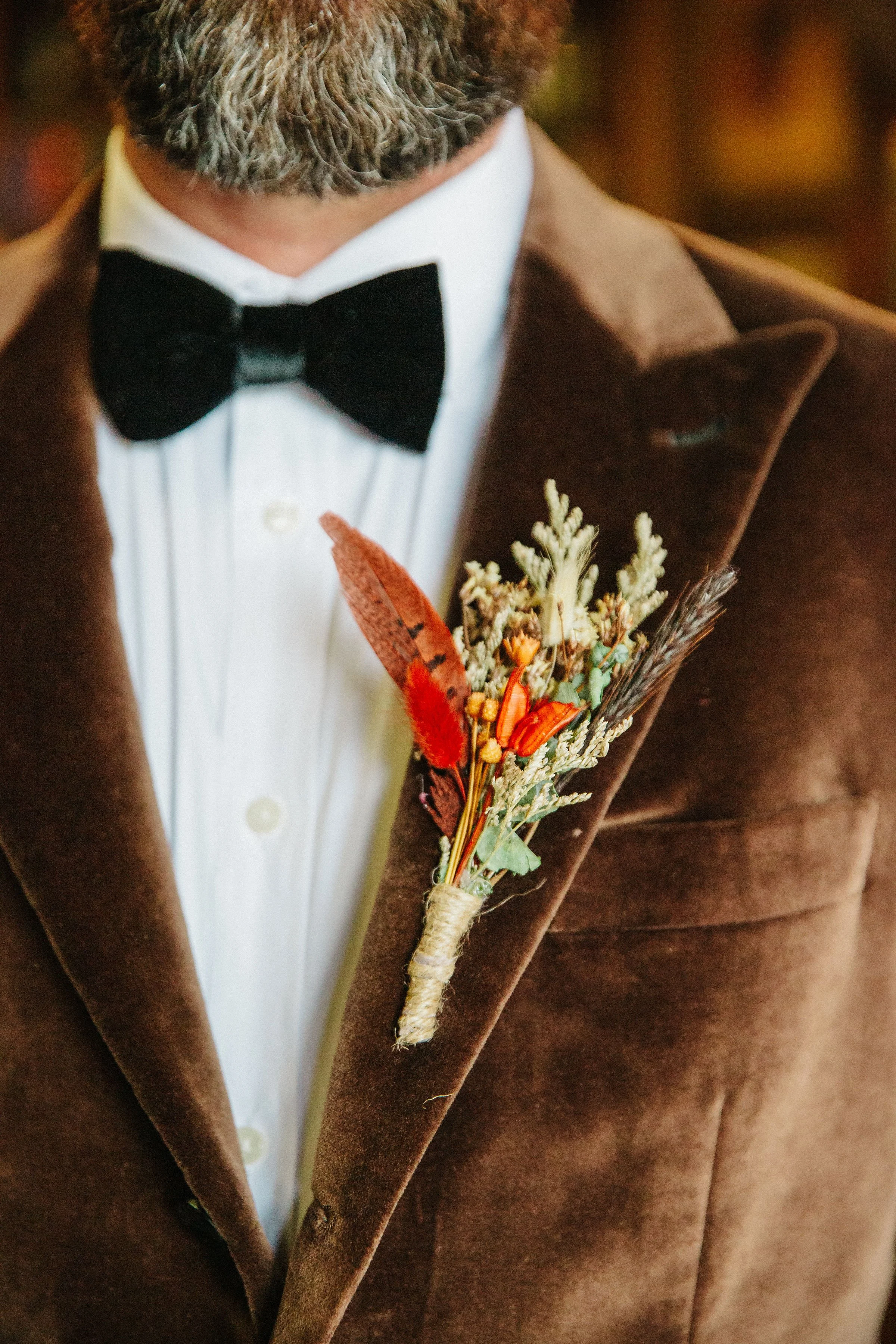 Rustic groom with boutonniere