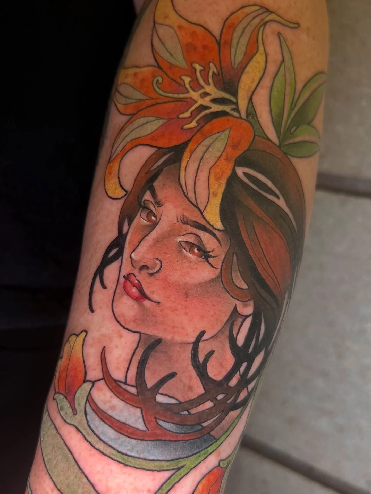 Day 1 piece @twincitiestattoofestival for Ashley! 🫶🏻
Thanks so much for getting my flash!
-
#artdeco #artnouveaustyle #artnouveautattoo #neonouveau #mntattooers #mntattooartist