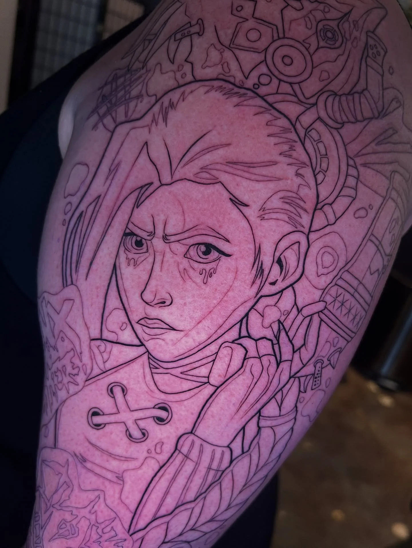 Linework started for this rad Jinx piece!
Thanks Ashley for your trust!🫶🏻
#arcane #arcanetattoo #jinxtattoo #mntattooers #mntattooartist