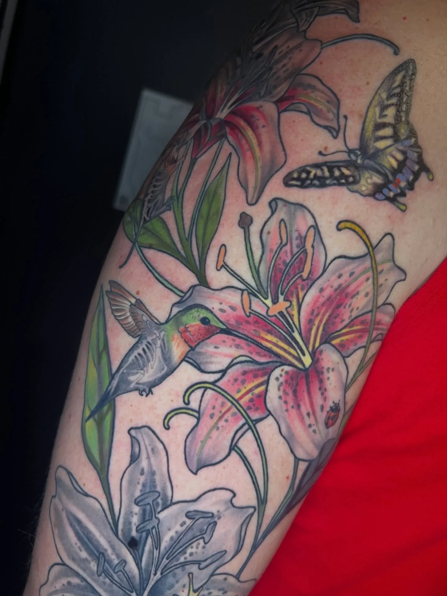 What a special piece I was able to do and finish up for Ben yesterday. 🫶🏻 Ben reached out to me last April with a story of his 11 y/o niece who has just passed away. When she passed she donated 5 of her organs to help save the lives of others. Her 