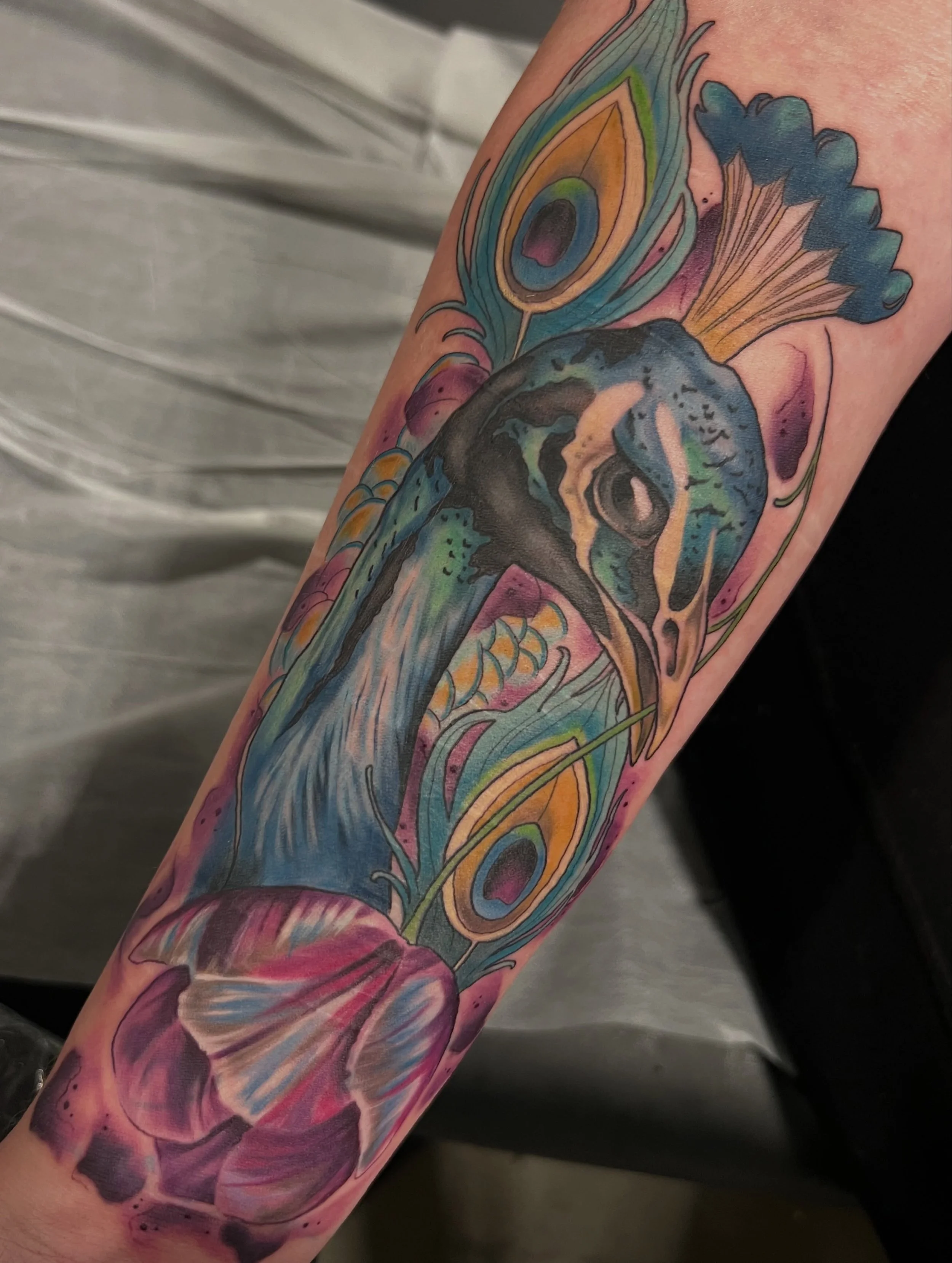 Peacock coverup for day 3 at the @denvertattooartsfestival !🦚
We ended up snagging 5th place best of day color🎉
-
#peacocktattoo #coveruptattoos