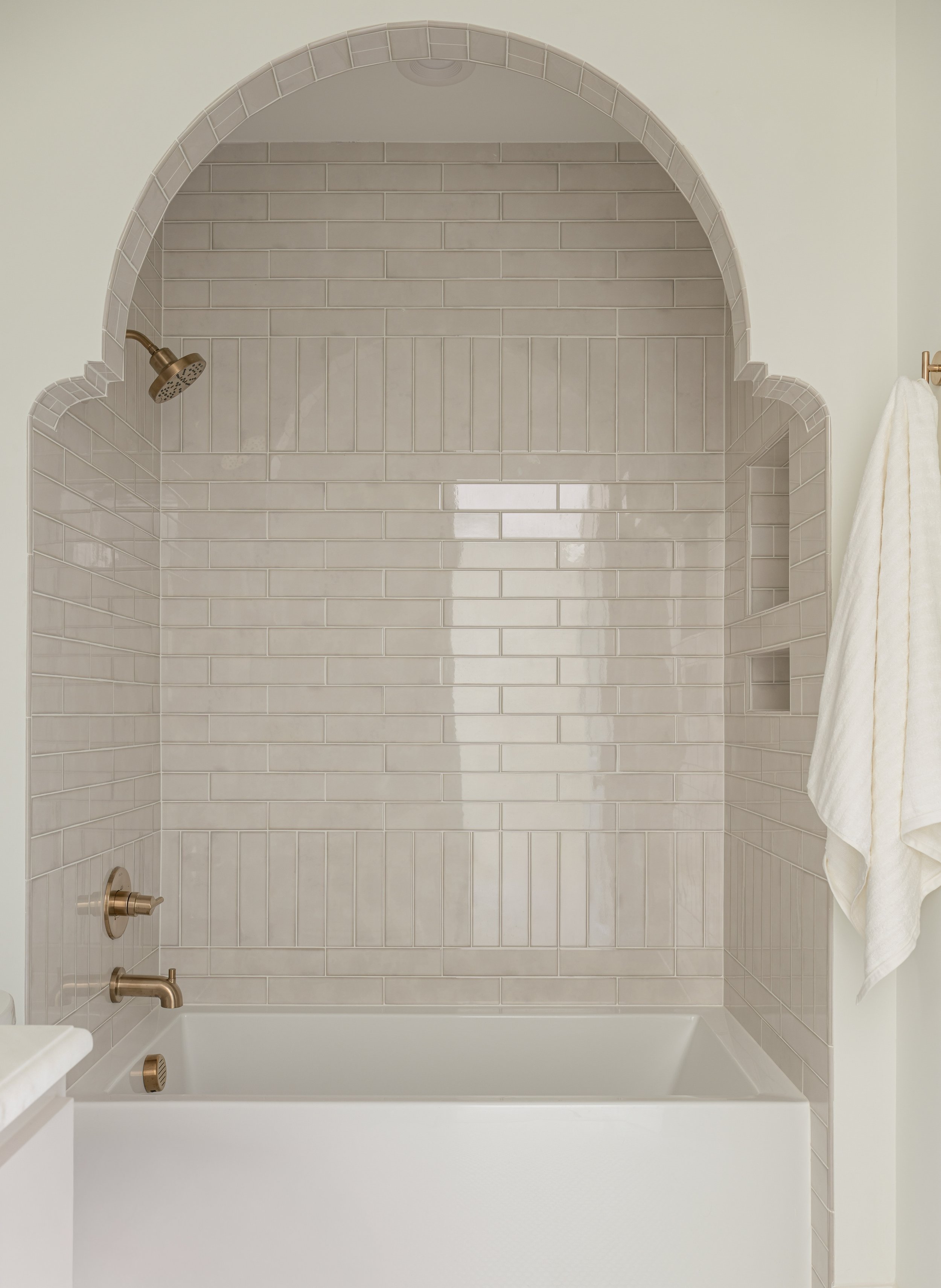 3934-clover-web-jessica-koltun-broker-realtor-interior-designer-selling-dallas-netflix-hgtv51.jpg