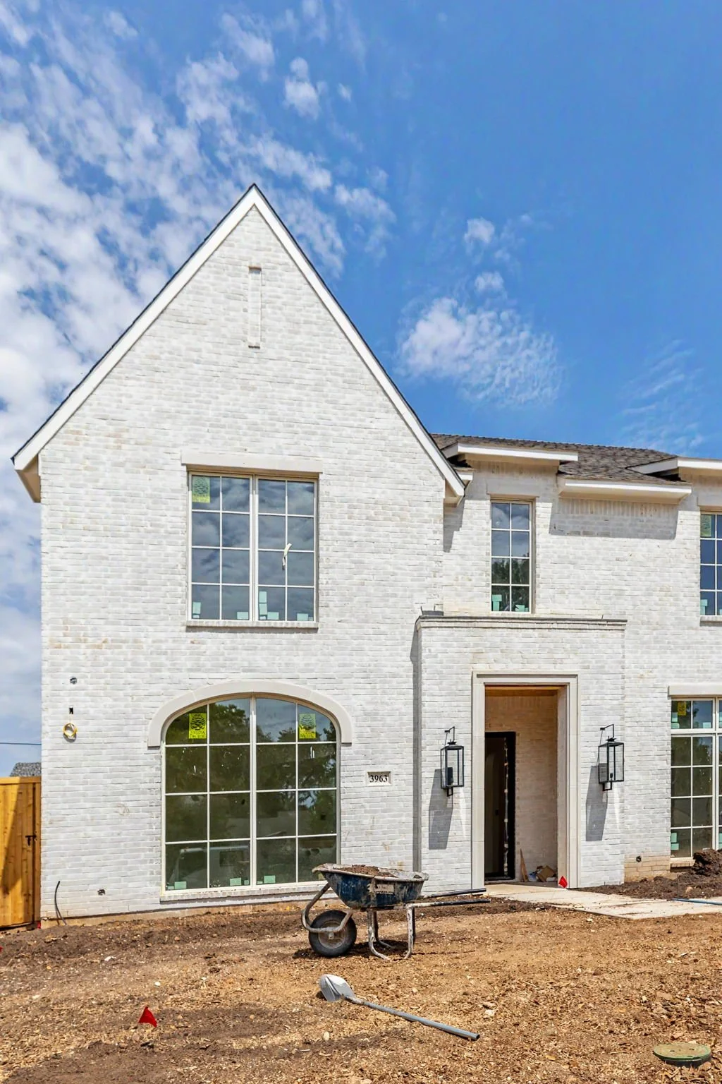 3963-gaspar-web-jessica-koltun-broker-realtor-interior-designer-selling-dallas-netflix-hgtv2026-09-10 at 1.11.09 PM.jpg
