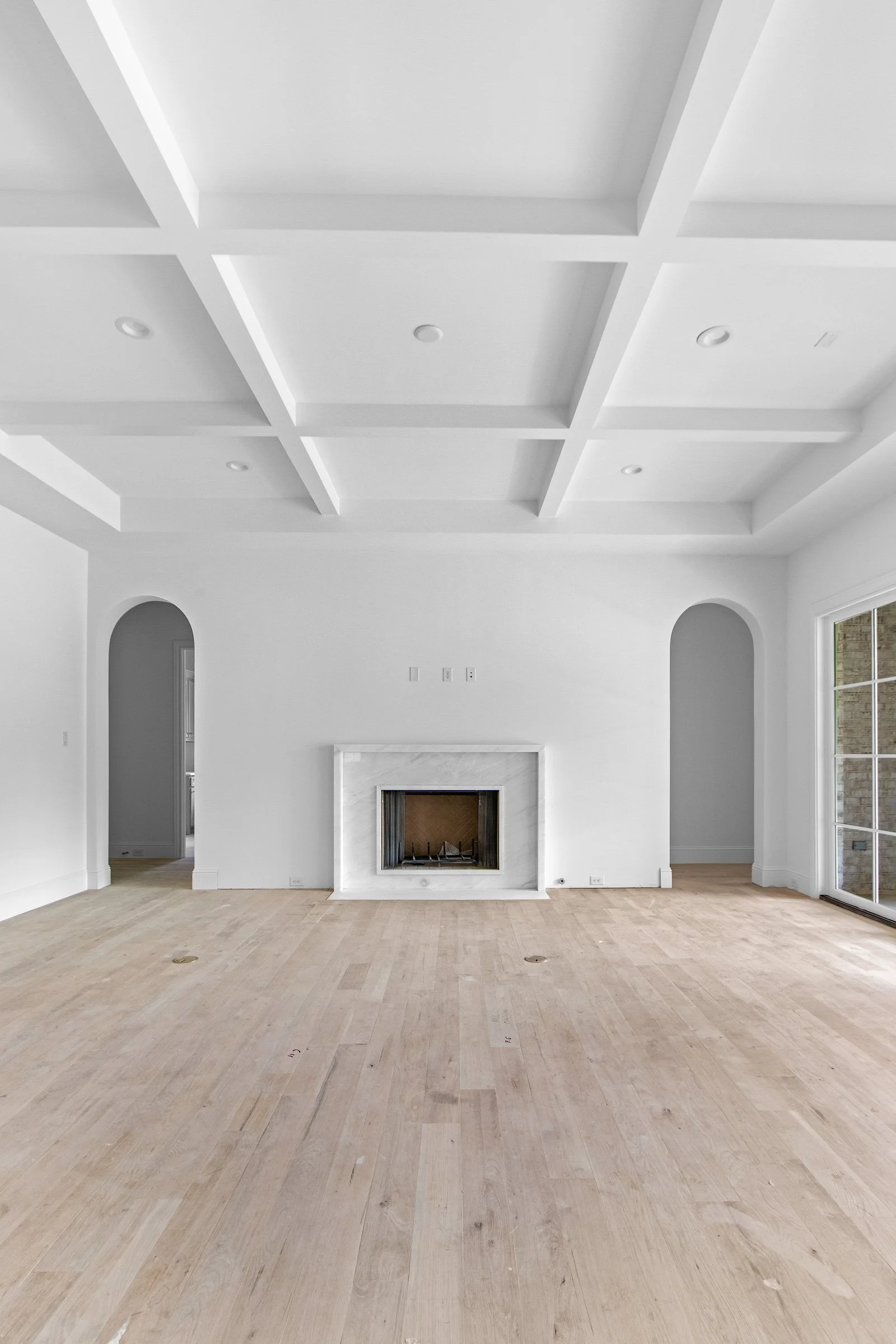 3934-clover-web-jessica-koltun-broker-realtor-interior-designer-selling-dallas-netflix-hgtv2026-06-26 at 4.28.00 PM 4.jpg