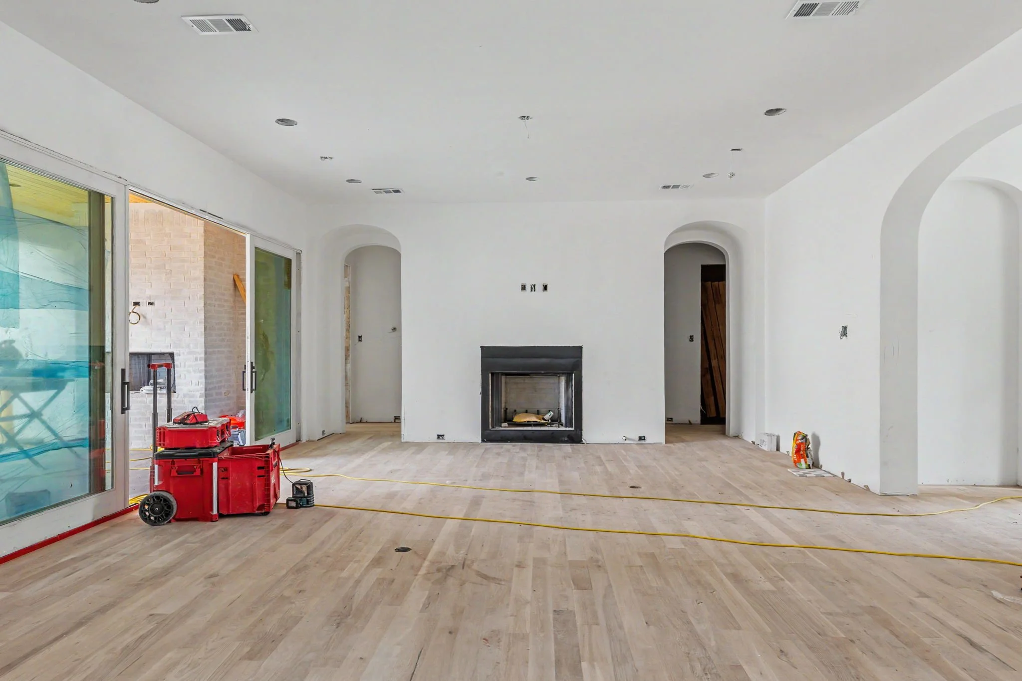 3963-gaspar-web-jessica-koltun-broker-realtor-interior-designer-selling-dallas-netflix-hgtv2026-09-10 at 1.11.09 PM 7.jpg