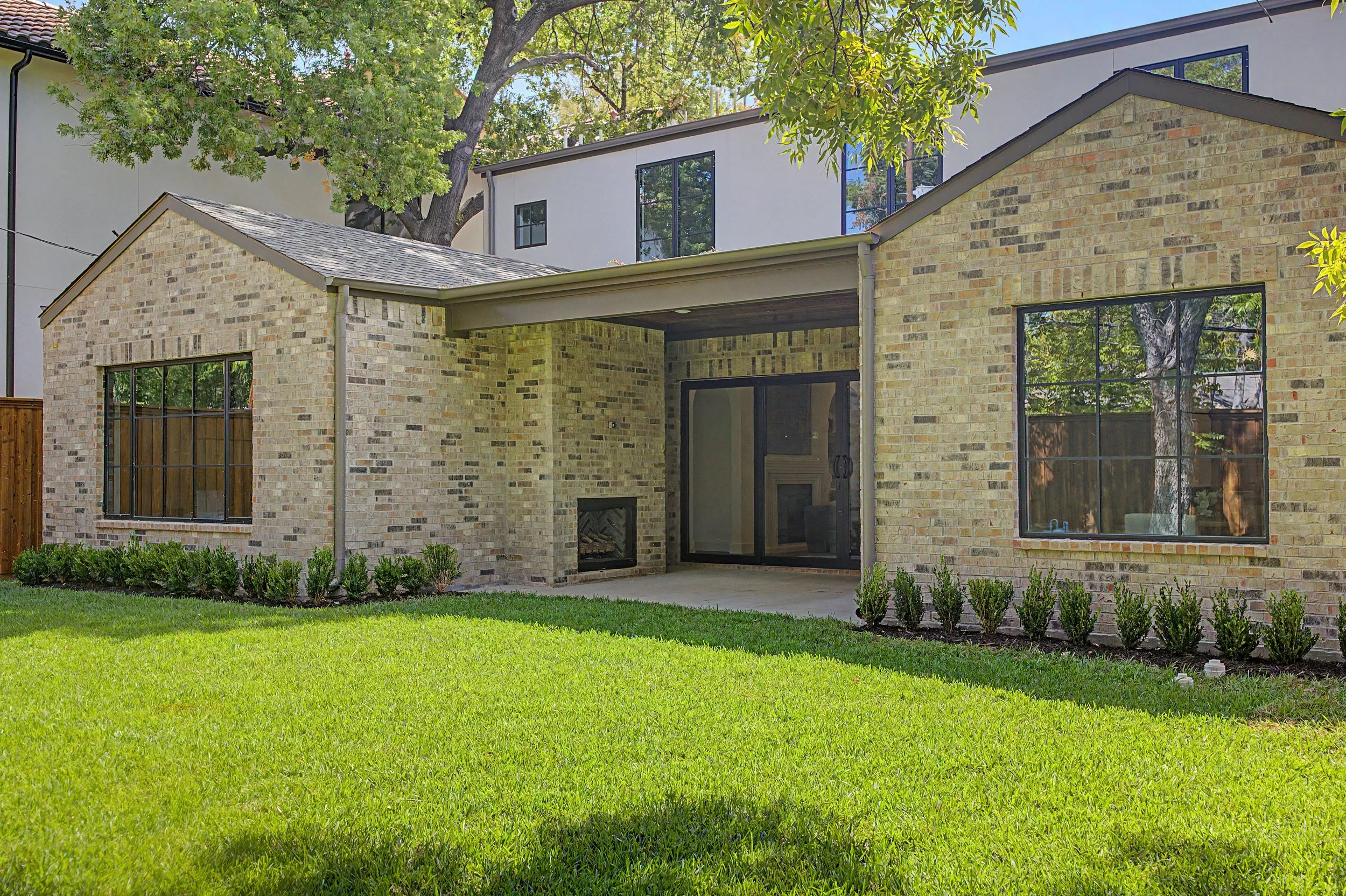 3767-Park-Print-jessica-koltun-broker-realtor-interior-designer-selling-dallas-netflix-hgtv12.jpg