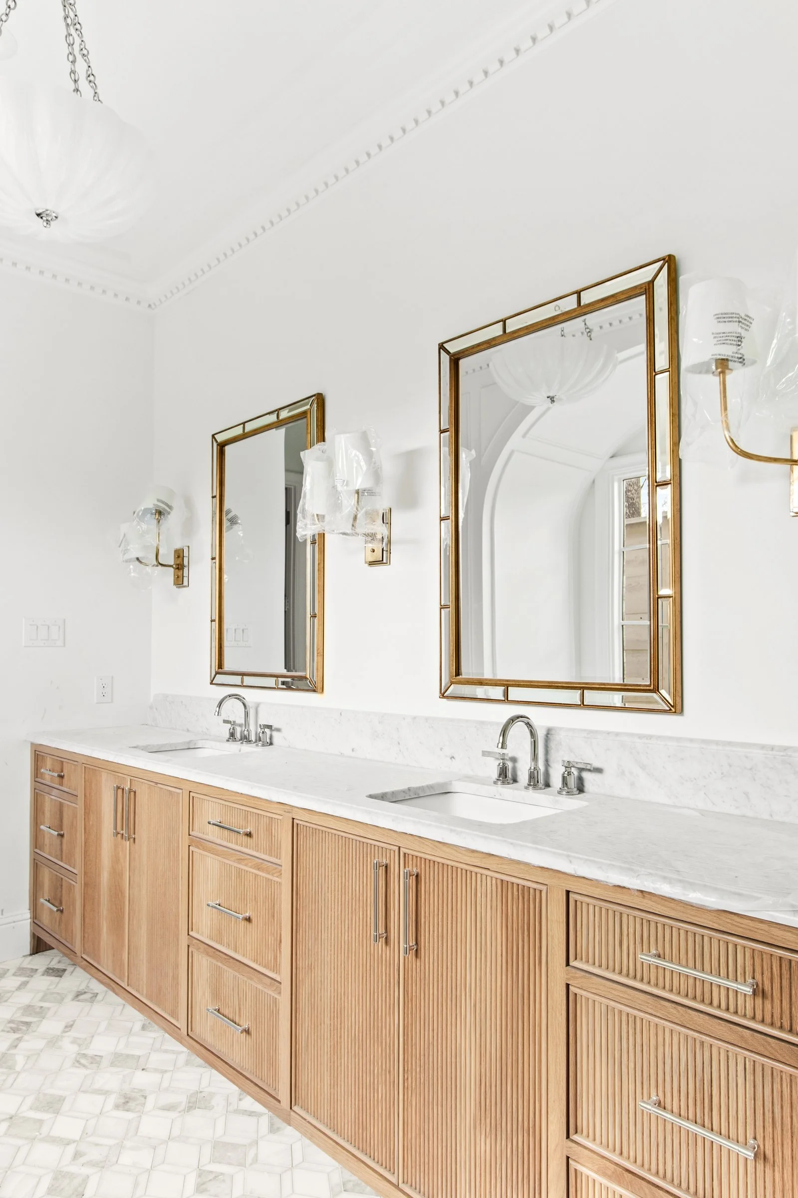 4049-Clover-PUNCH-design-jessica-koltun-selling-dallas-broker-designer-netflix11.jpg