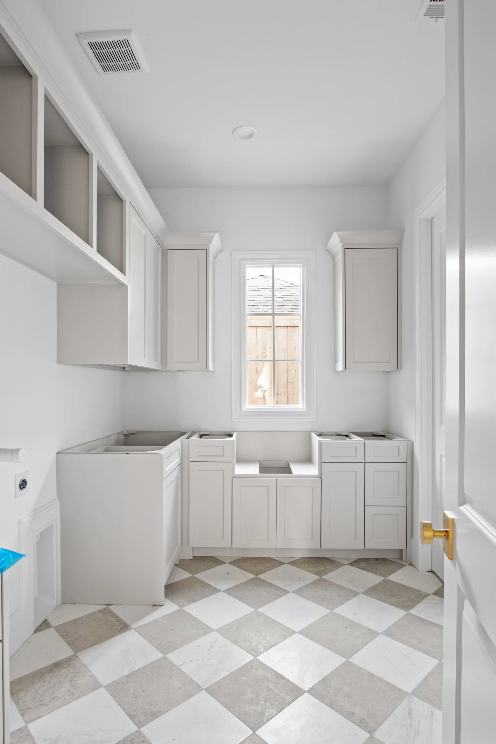 4059-LOMITA-PAINT-design-jessica-koltun-selling-dallas-broker-designer-netflix > Rename14.jpg