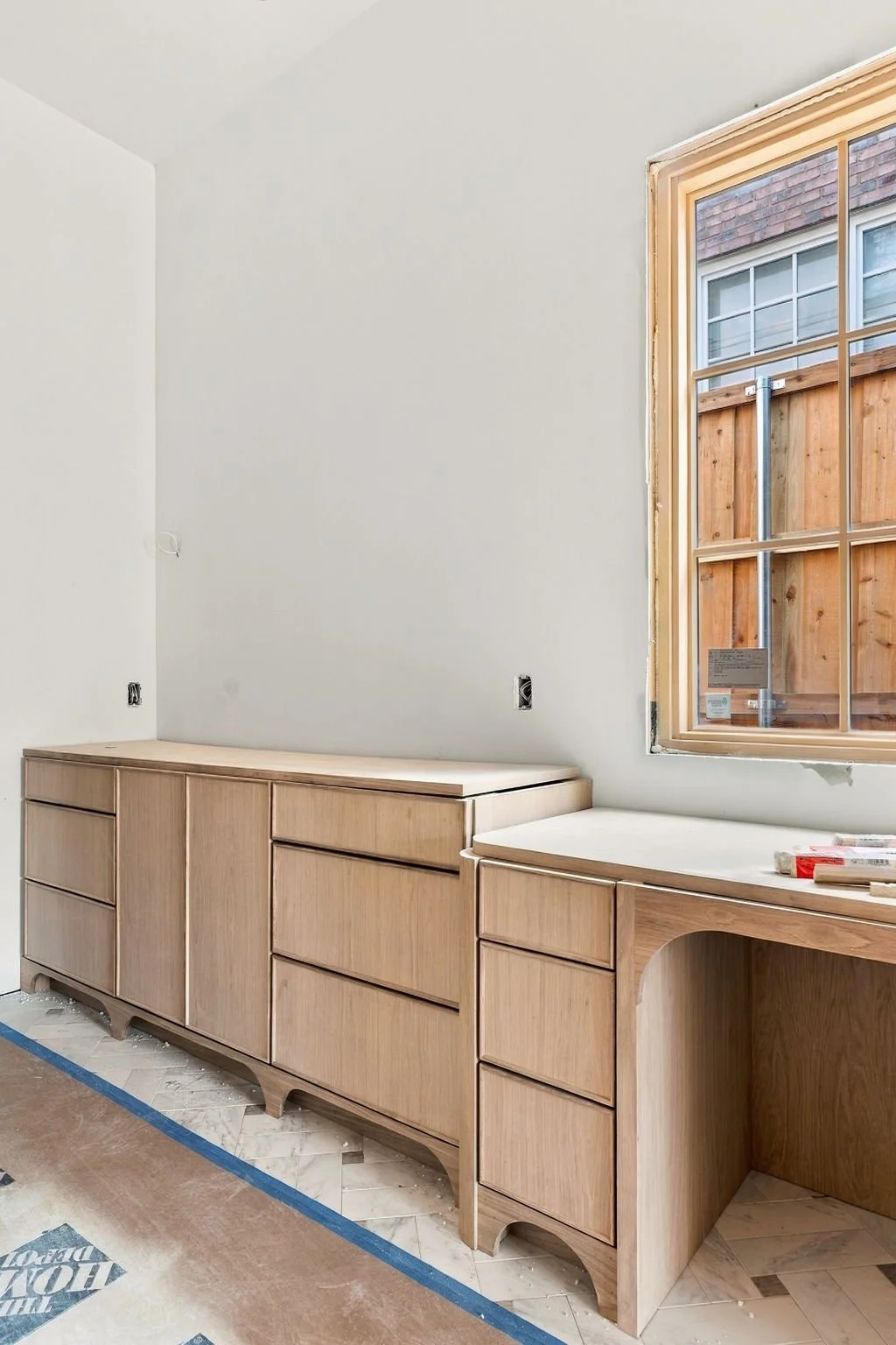 6716-Aberdeen-web-design-jessica-koltun-selling-dallas-broker-designer-netflix10.jpg