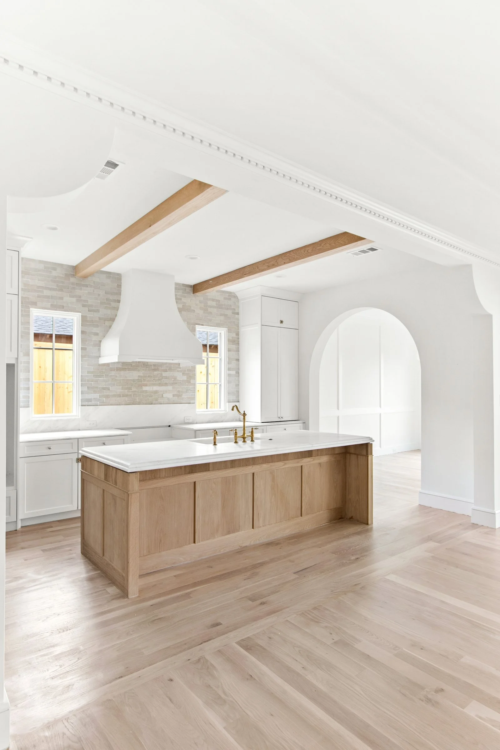 4150-LIVELY-PUNCH-design-jessica-koltun-selling-dallas-broker-designer-netflix5.jpg