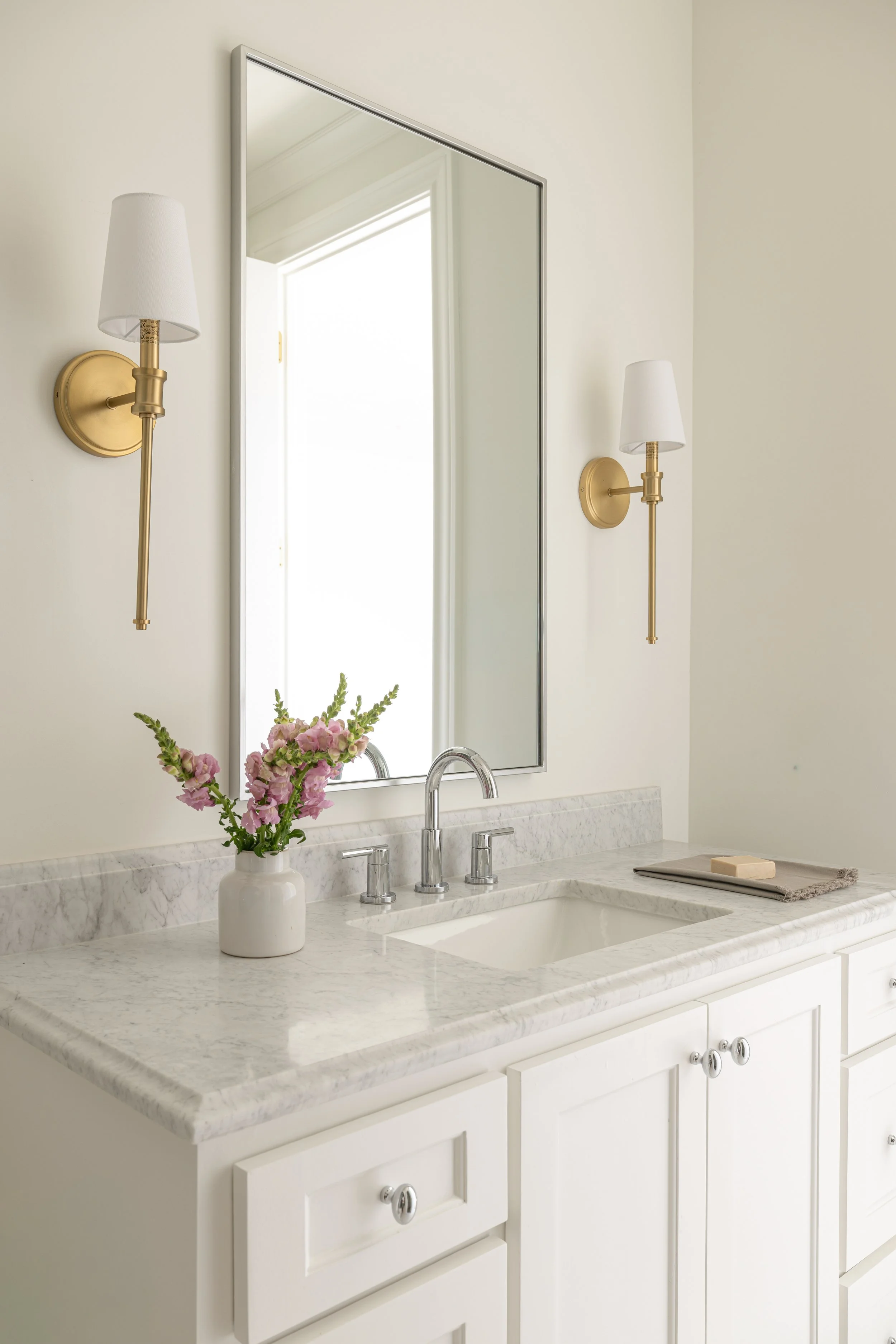 3934-clover-web-jessica-koltun-broker-realtor-interior-designer-selling-dallas-netflix-hgtv50.jpg
