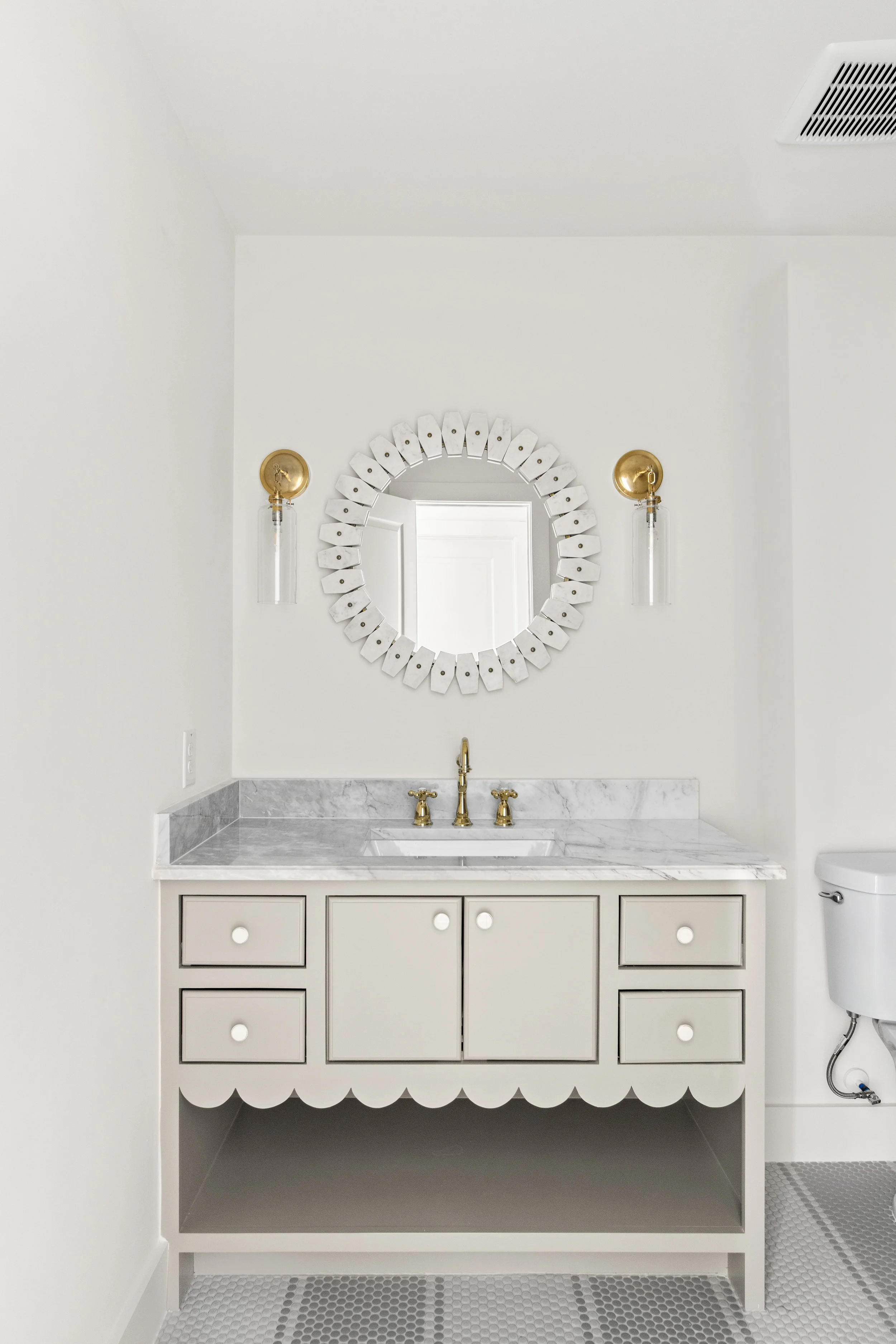 4366-willow-print-jessica-koltun-broker-realtor-interior-designer-selling-dallas-netflix-hgtv52.jpg
