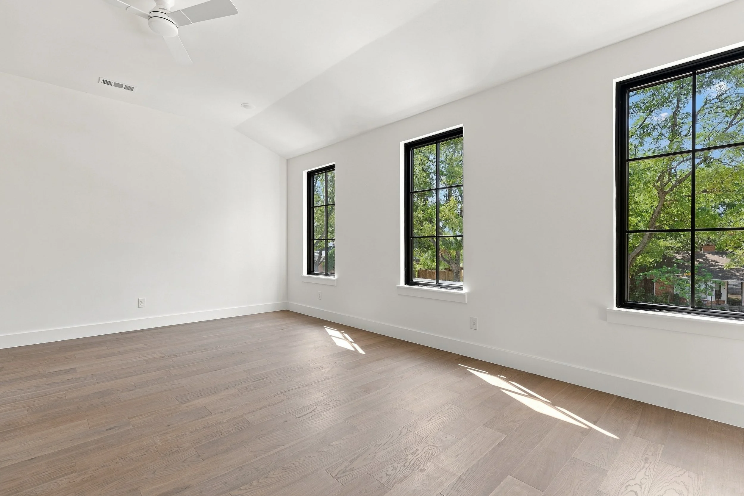 3767-Park-print-jessica-koltun-broker-realtor-interior-designer-selling-dallas-netflix-hgtv58.jpg