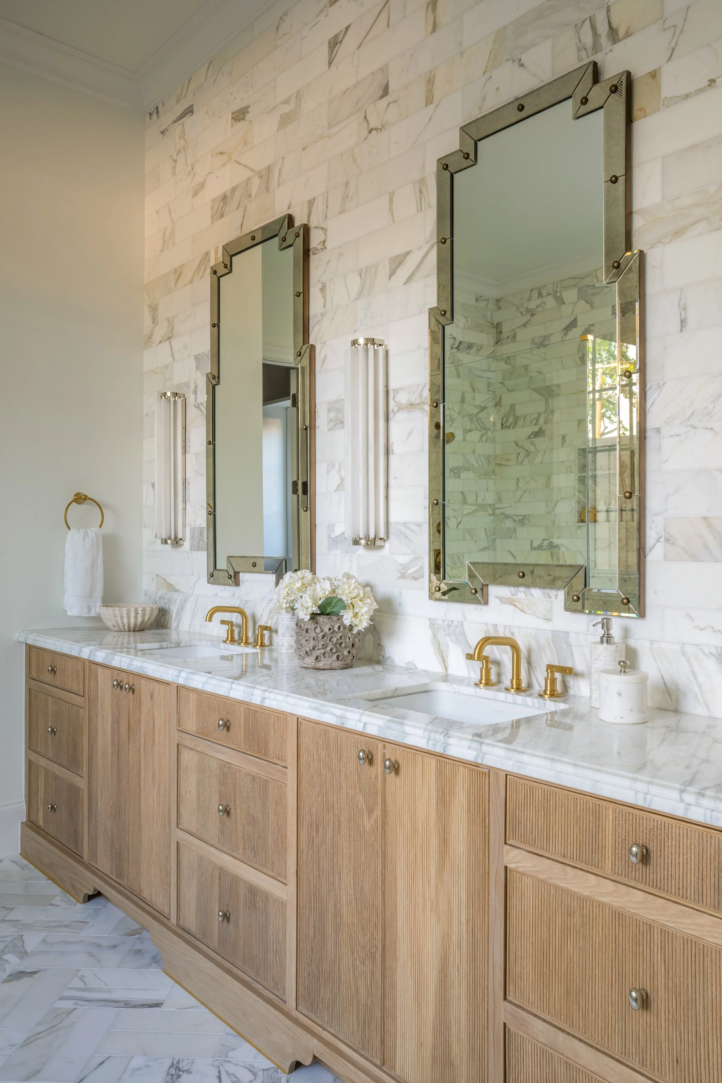 5827-del-roy-costa-christ-jessica-koltun-netflix-hgtv-interior-design-real-estate-developer36.jpg