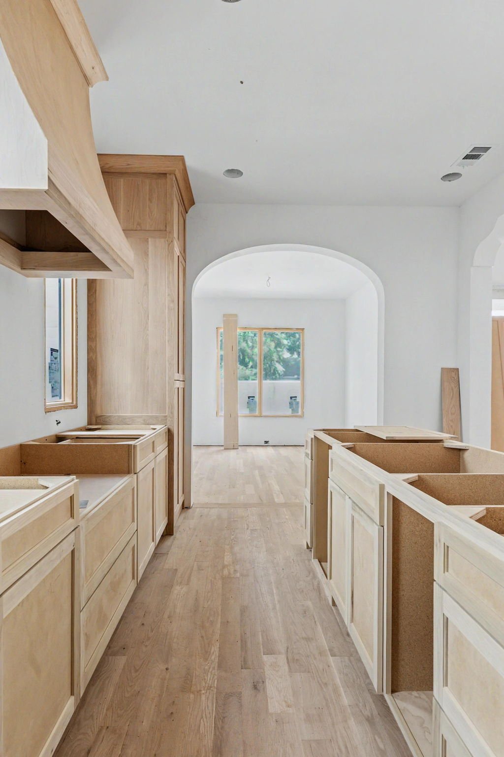 9841-Lakemont-web-design-jessica-koltun-selling-dallas-broker-designer-netflix16.jpg