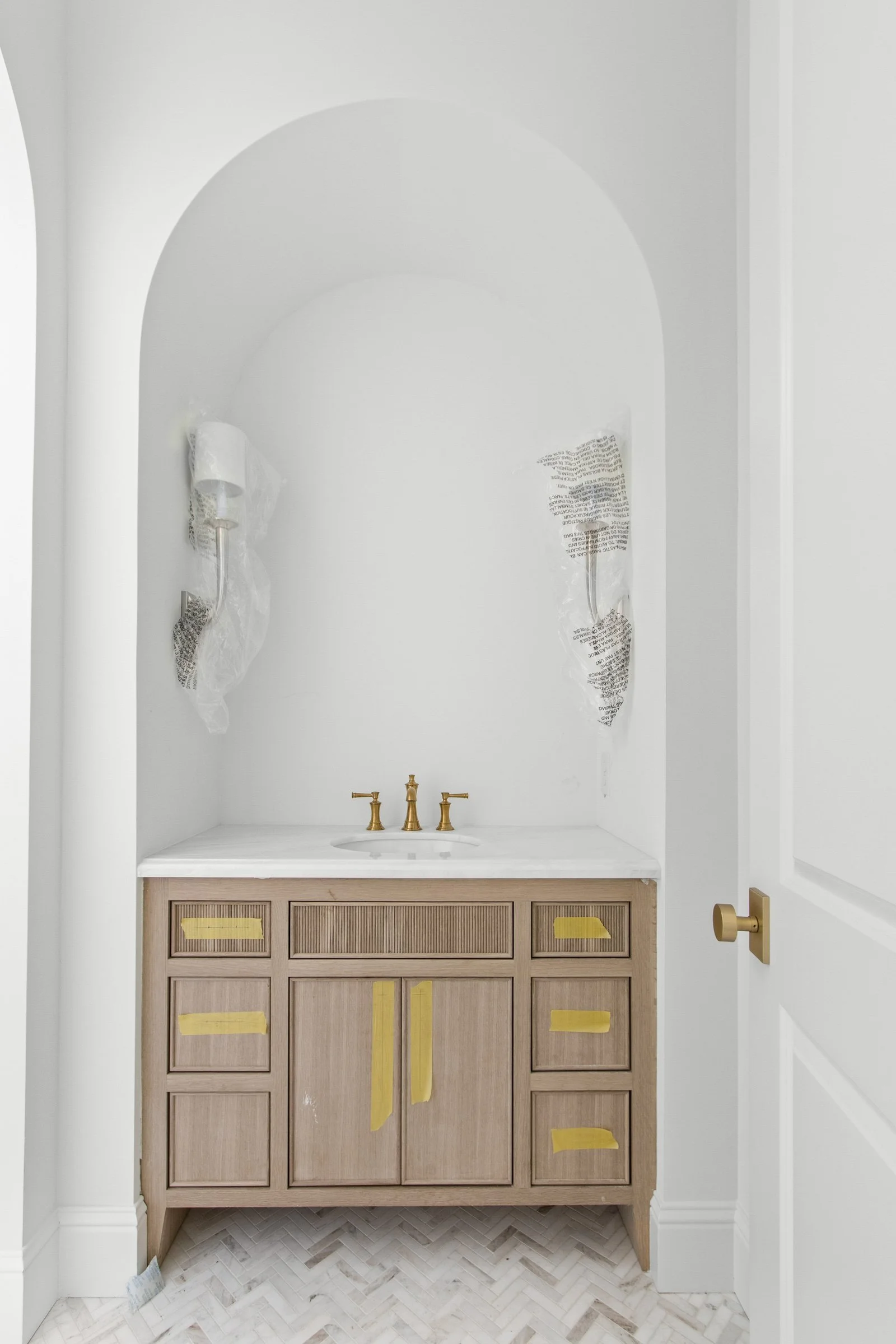 3934-clover-web-jessica-koltun-broker-realtor-interior-designer-selling-dallas-netflix-hgtv2026-06-26 at 4.28.00 PM 11.jpg