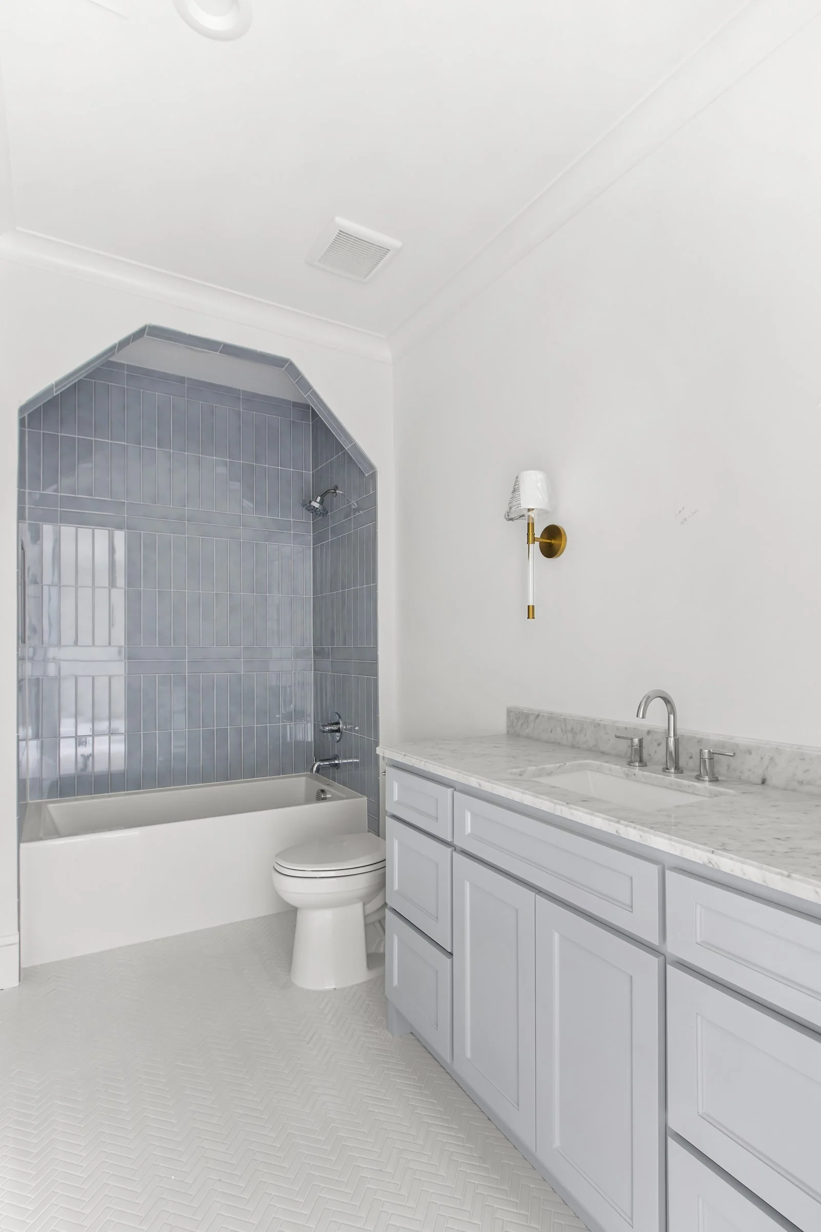4150-LIVELY-PUNCH-design-jessica-koltun-selling-dallas-broker-designer-netflix12.jpg