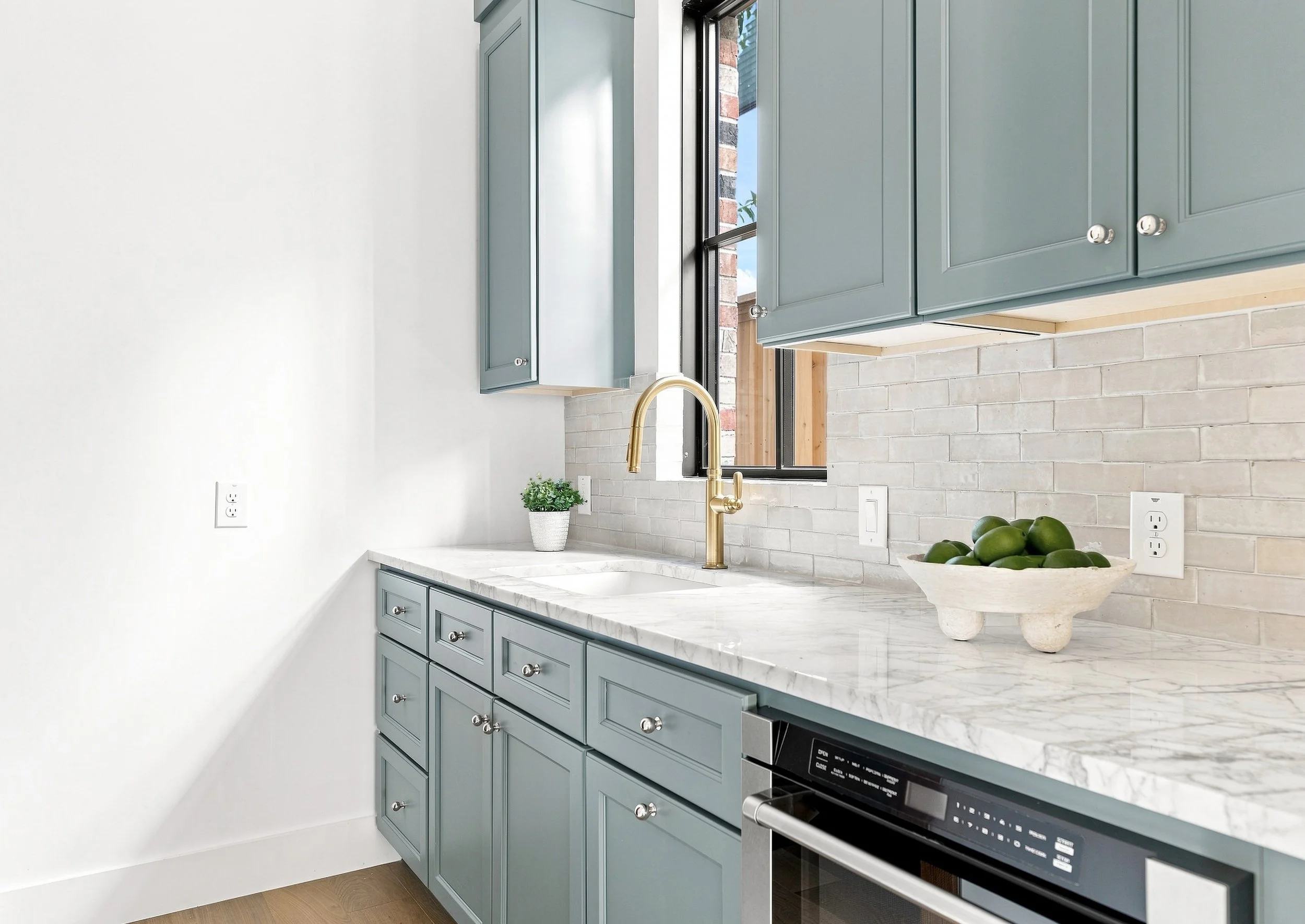 3767-Park-print-jessica-koltun-broker-realtor-interior-designer-selling-dallas-netflix-hgtv28.jpg