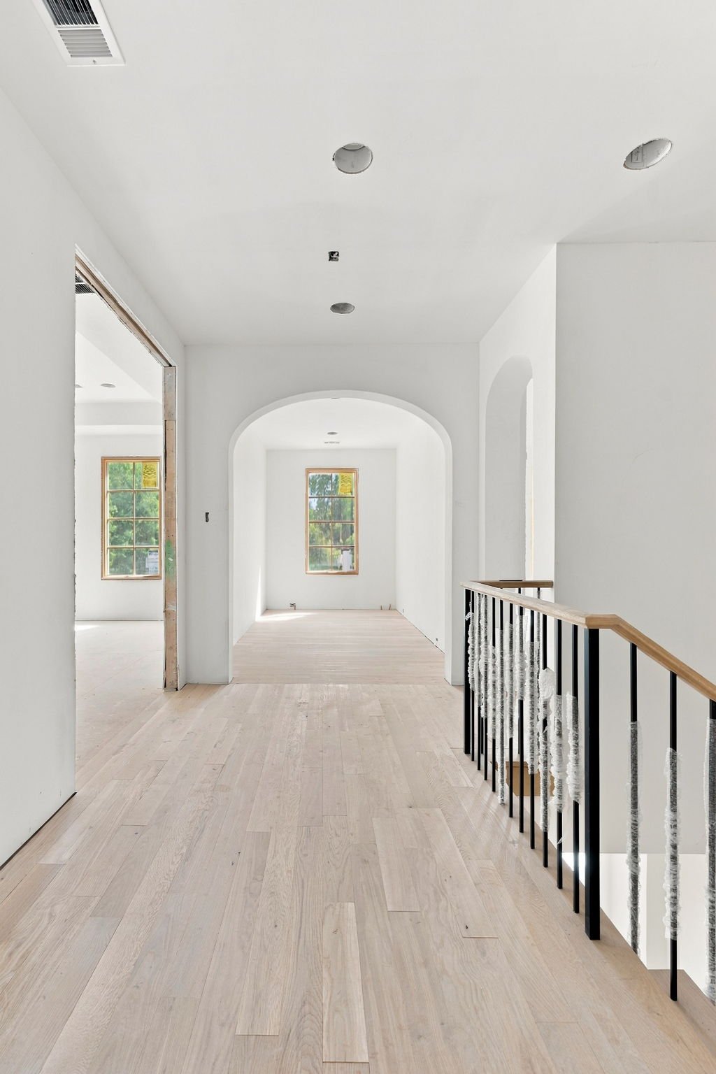 9841-Lakemont-web-design-jessica-koltun-selling-dallas-broker-designer-netflix23.jpg