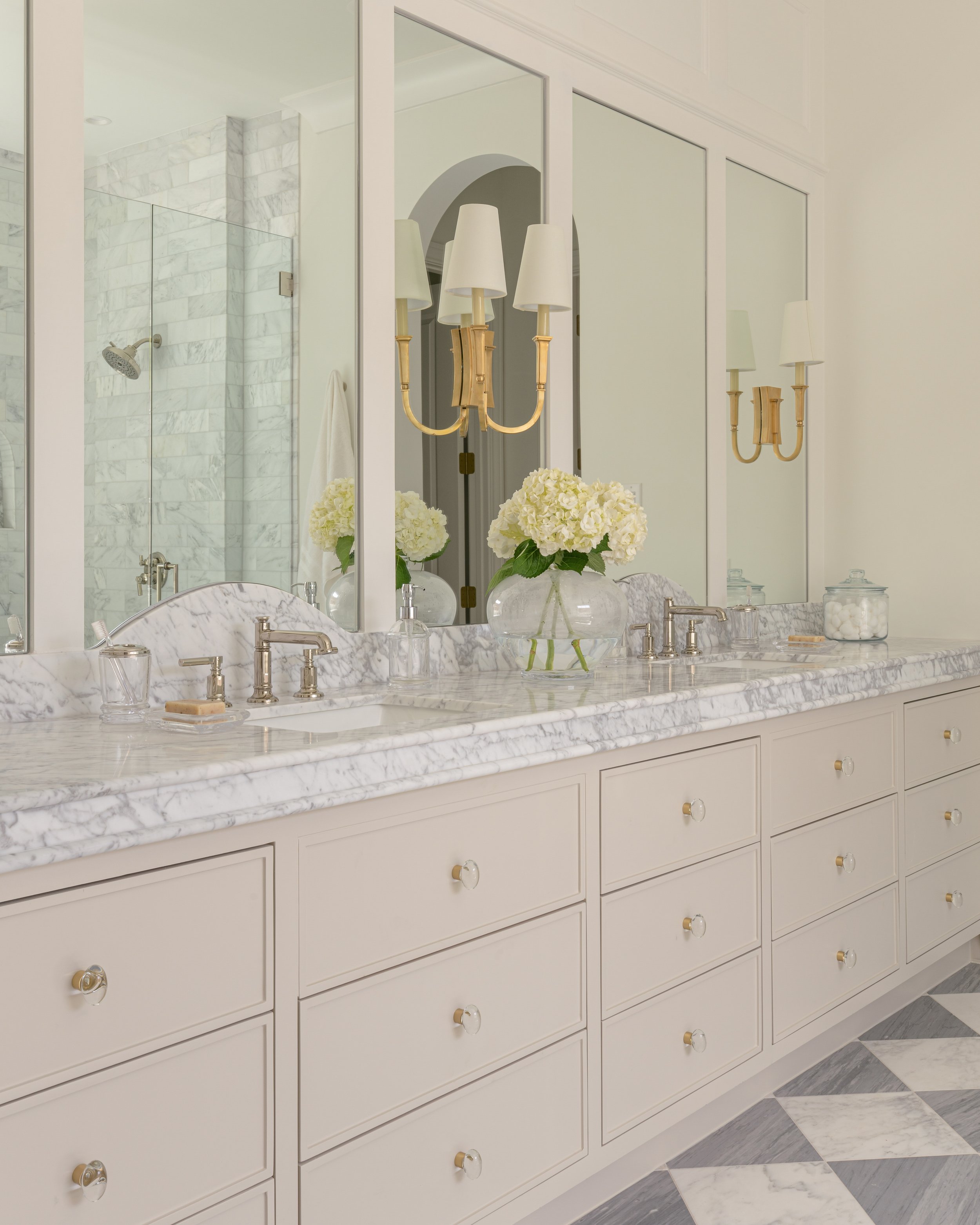 3934-clover-web-jessica-koltun-broker-realtor-interior-designer-selling-dallas-netflix-hgtv32.jpg