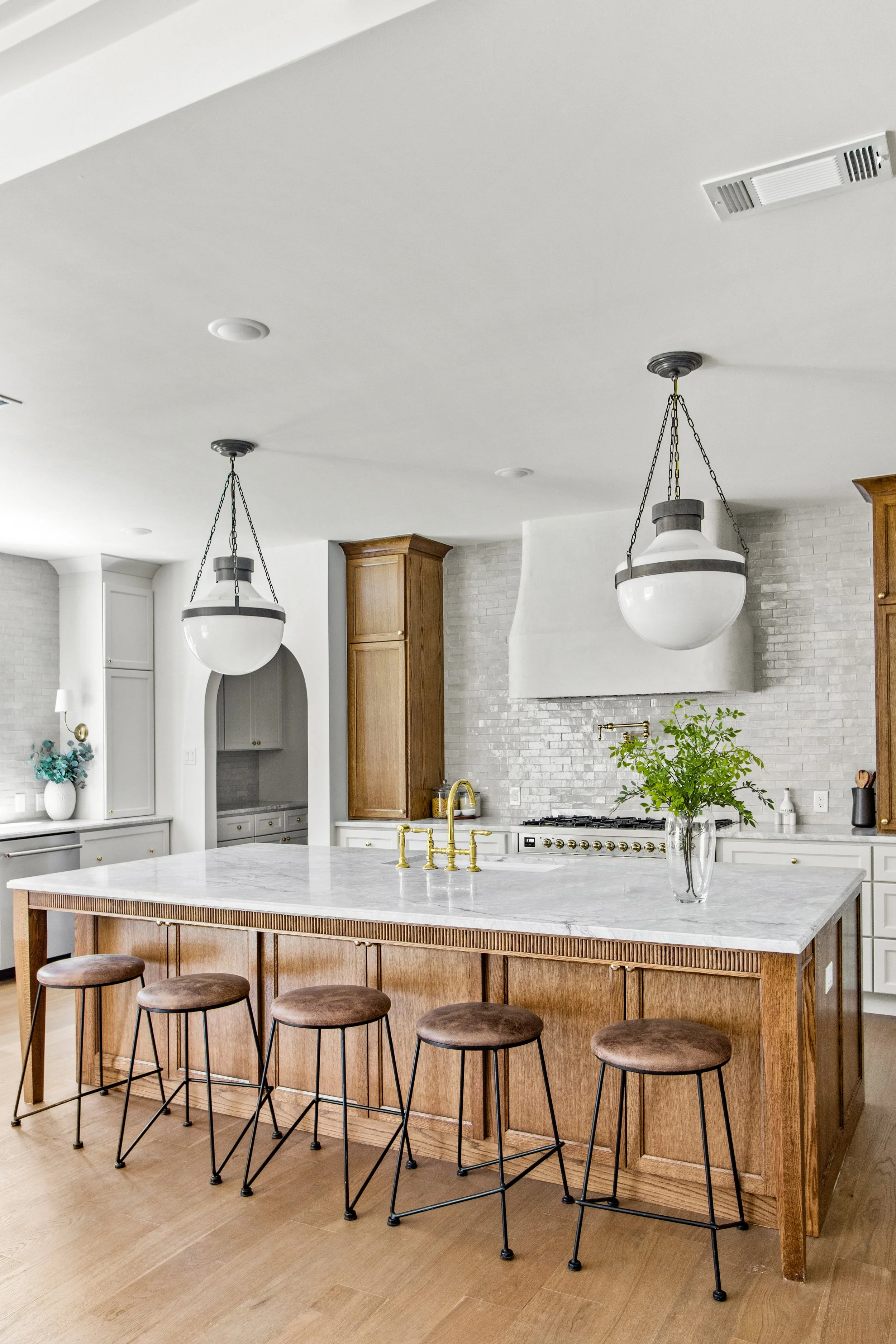 4366-willow-print-jessica-koltun-broker-realtor-interior-designer-selling-dallas-netflix-hgtv17.jpg
