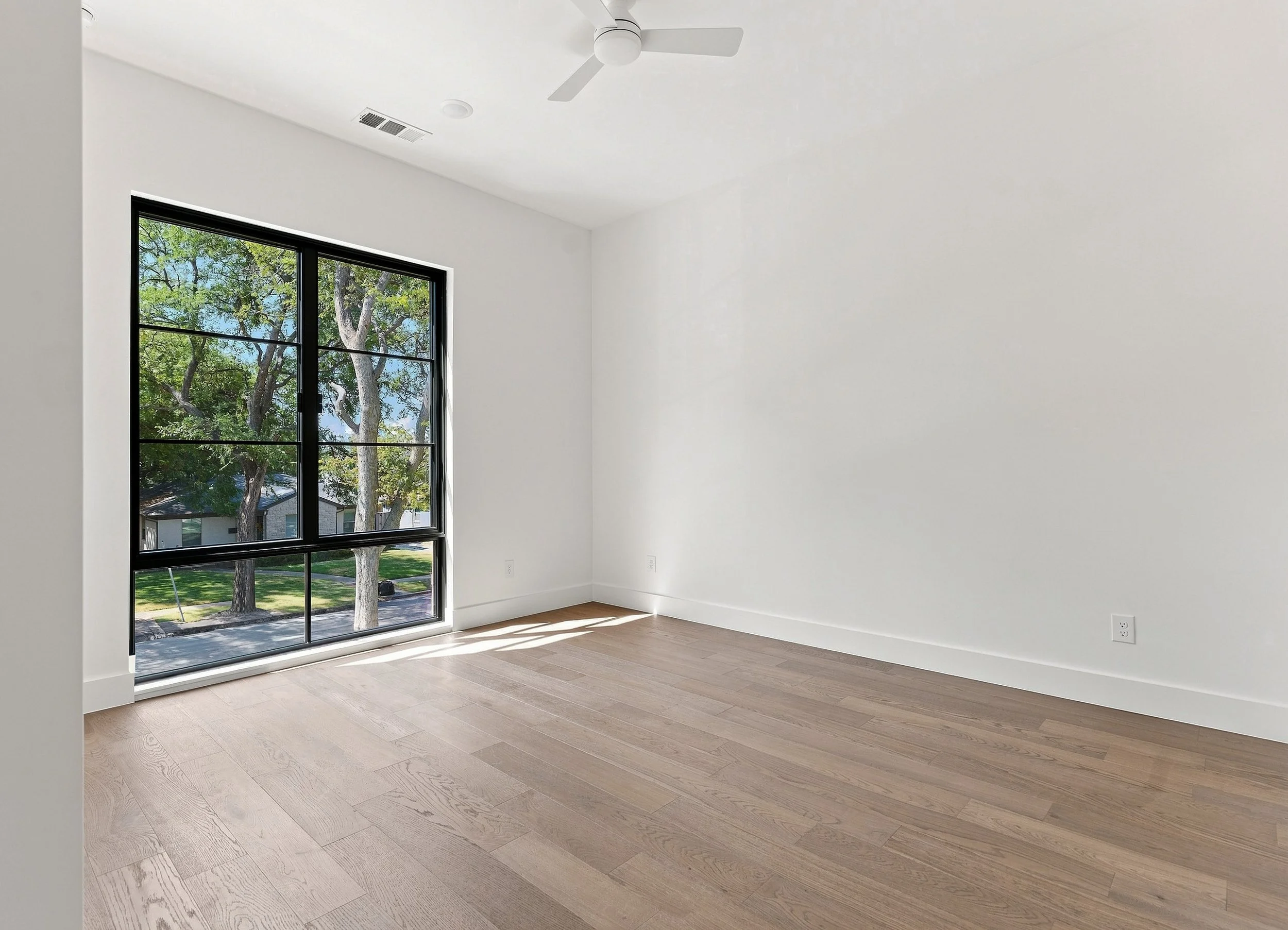 3767-Park-print-jessica-koltun-broker-realtor-interior-designer-selling-dallas-netflix-hgtv46.jpg