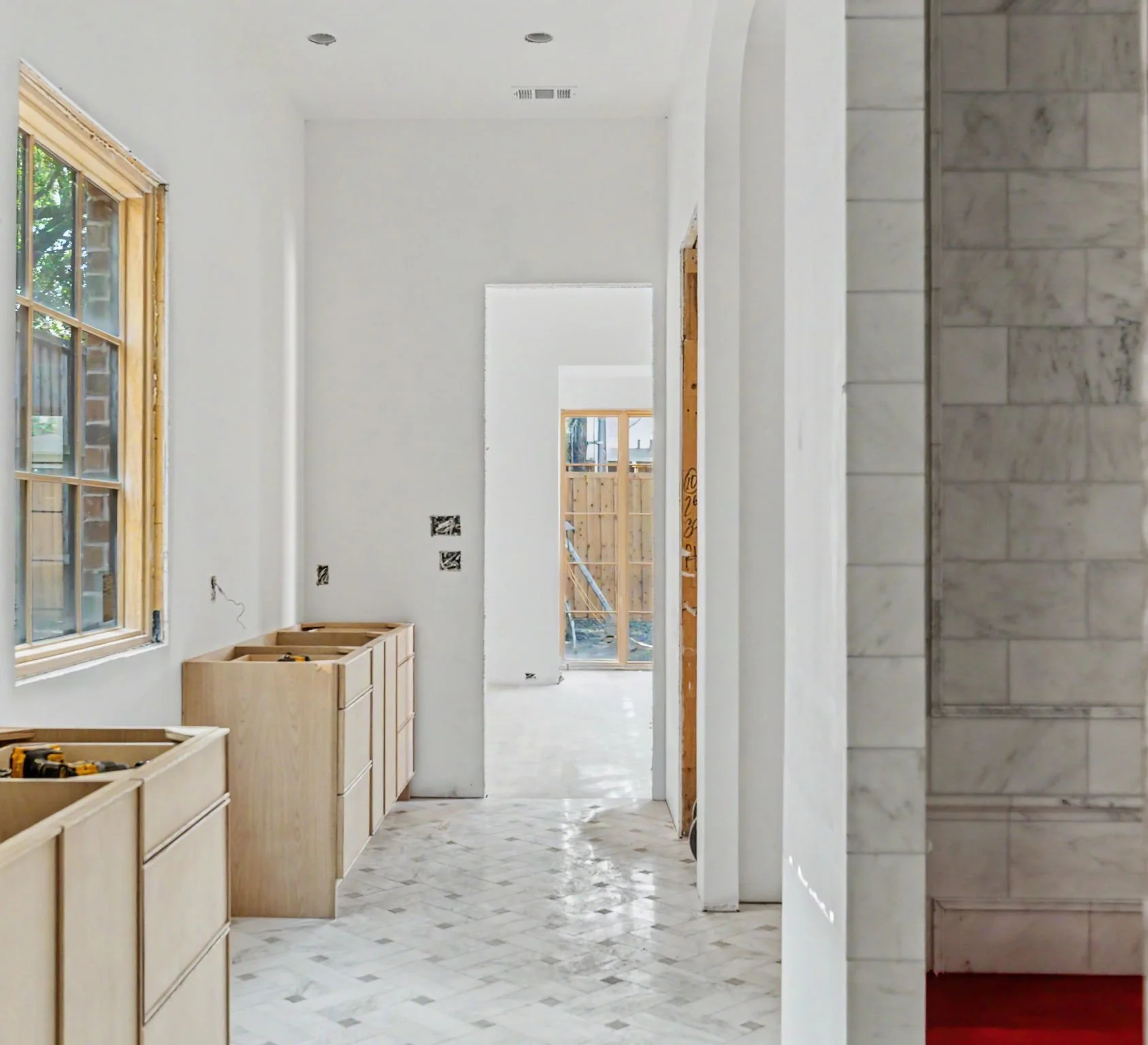 6716-aberdeen-web-jessica-koltun-broker-realtor-interior-designer-selling-dallas-netflix-hgtv2026-09-18 at 3.36.59 PM 14.jpg