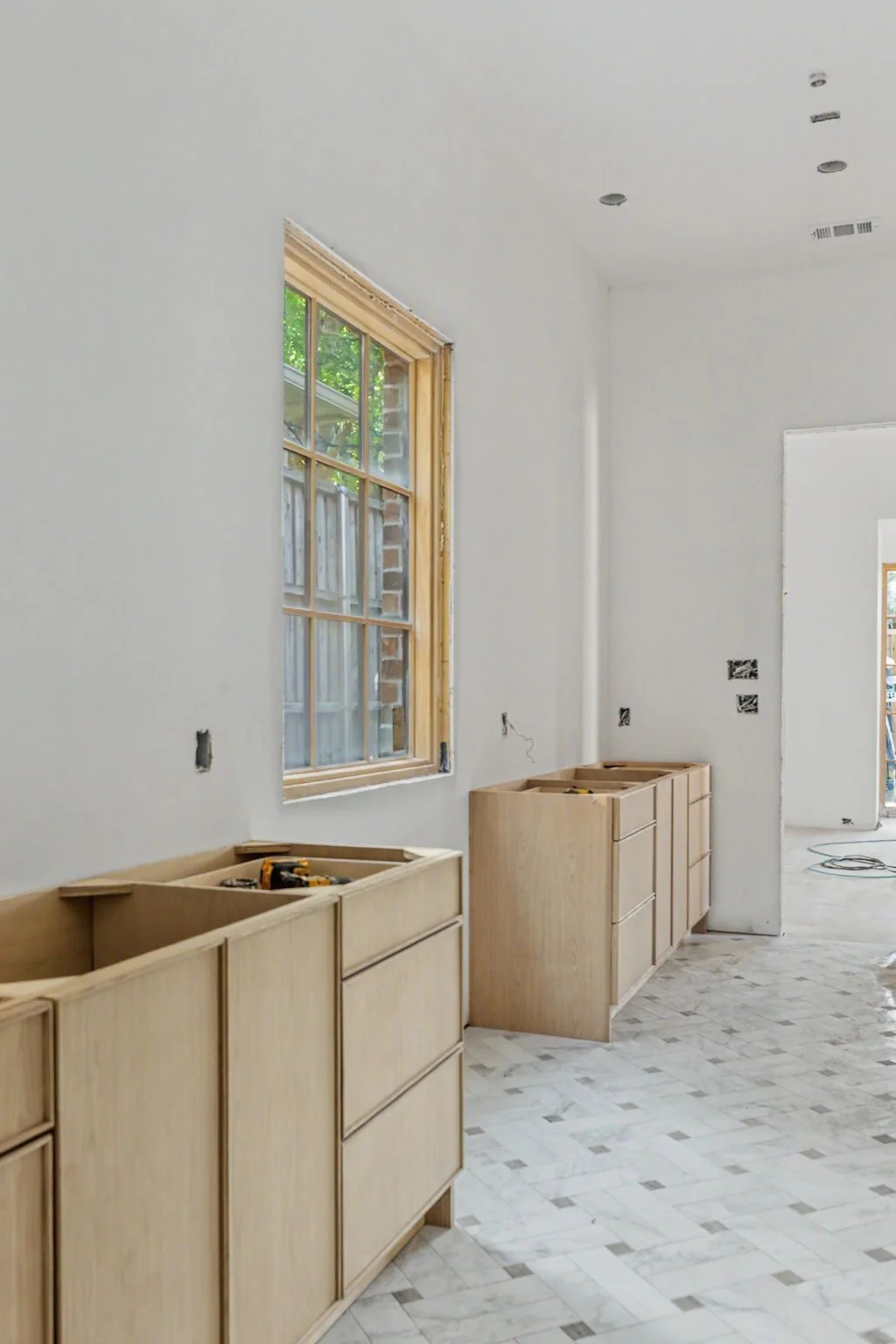 6716-aberdeen-web-jessica-koltun-broker-realtor-interior-designer-selling-dallas-netflix-hgtv2026-09-18 at 3.36.59 PM 13.jpg