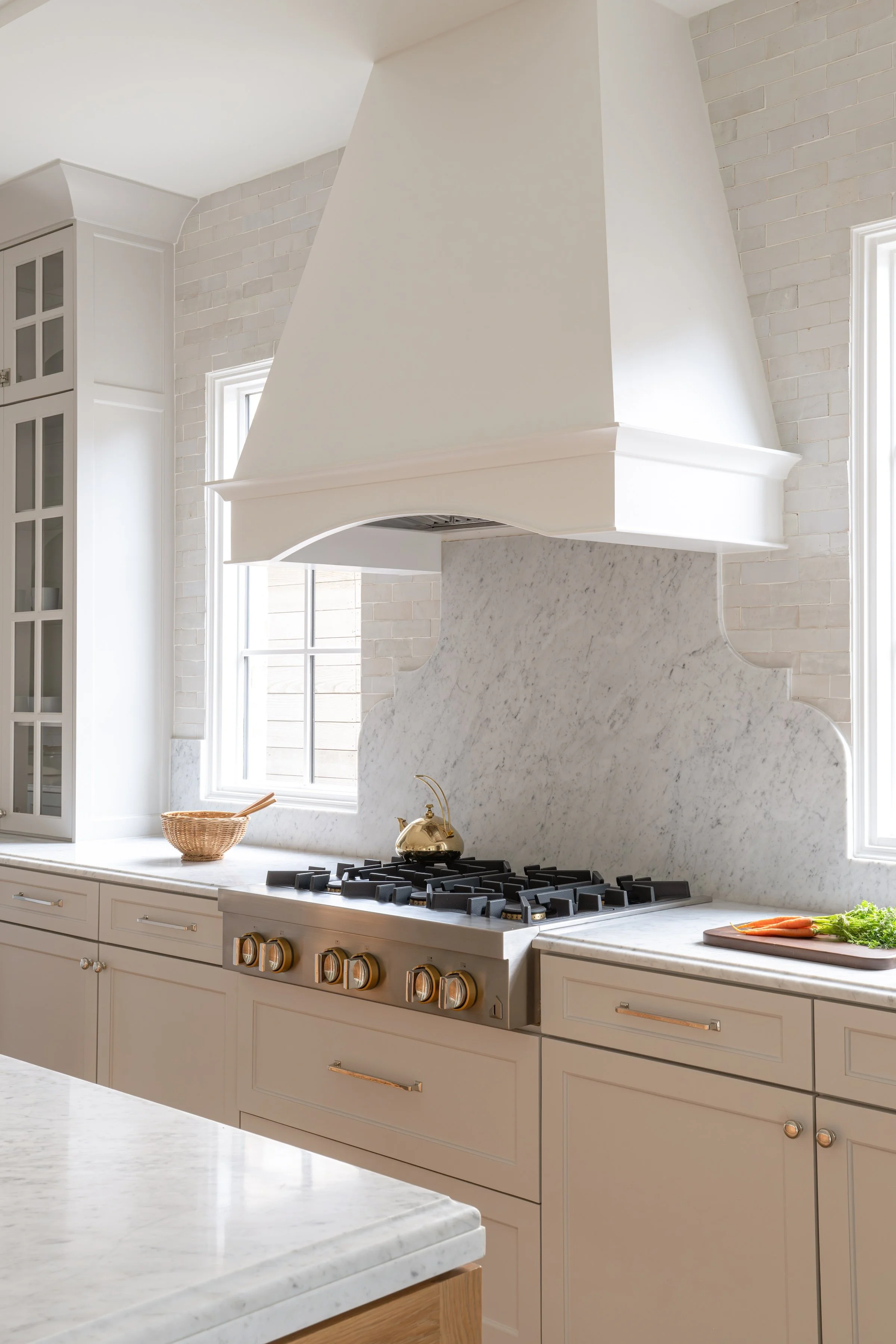 web-4049-clover-costa-christ-jessica-koltun-netflix-hgtv-interior-design-real-estate-developer12.jpg