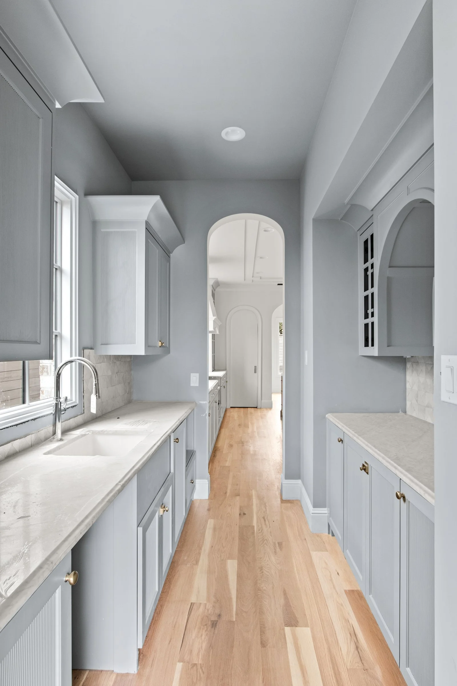 4049-Clover-PUNCH-design-jessica-koltun-selling-dallas-broker-designer-netflix9.jpg