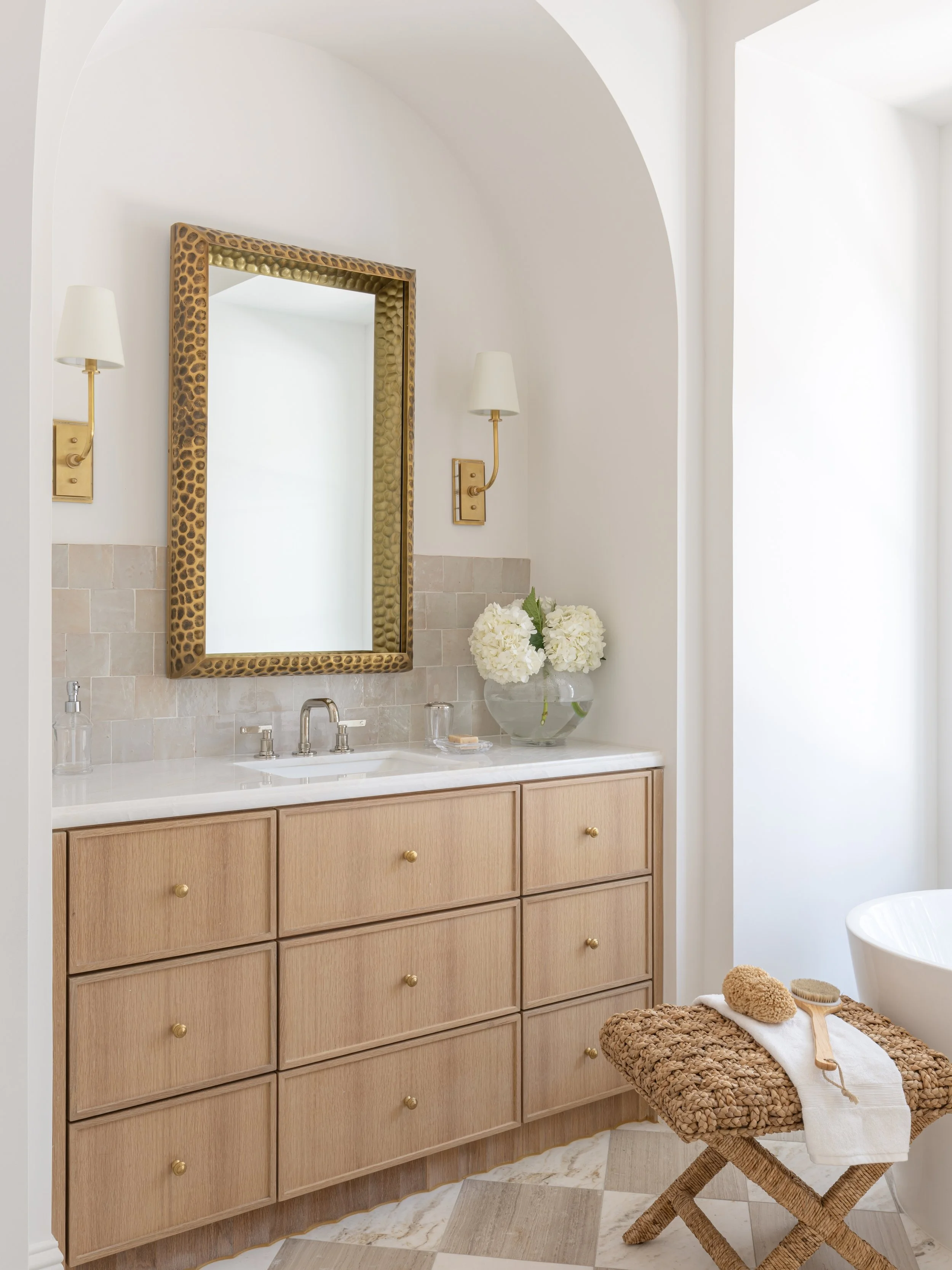 4017-lomita-web-costa-christ-design-jessica-koltun-selling-dallas-broker-designer-netflix29.jpg