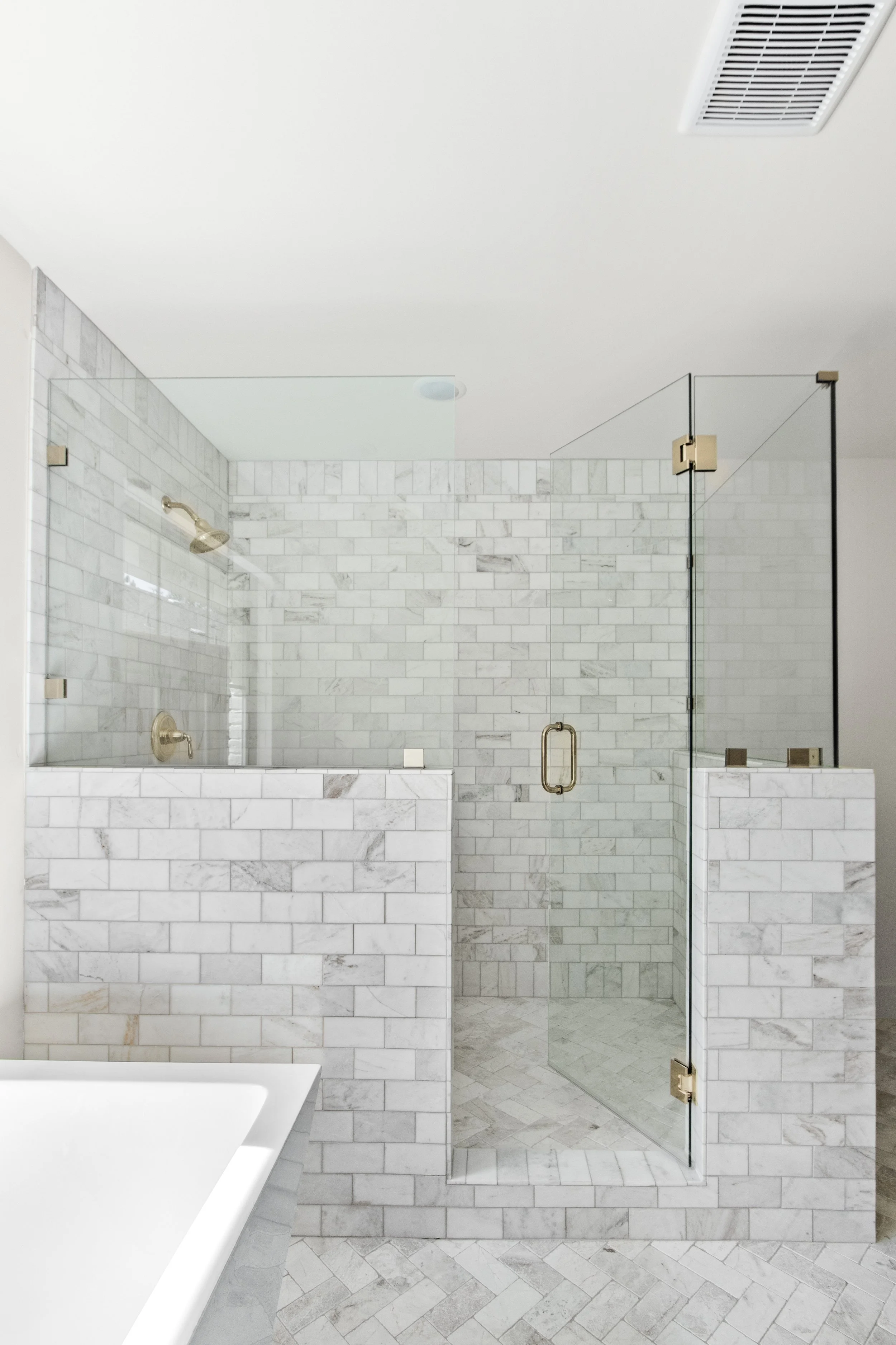 4366-willow-print-jessica-koltun-broker-realtor-interior-designer-selling-dallas-netflix-hgtv41.jpg