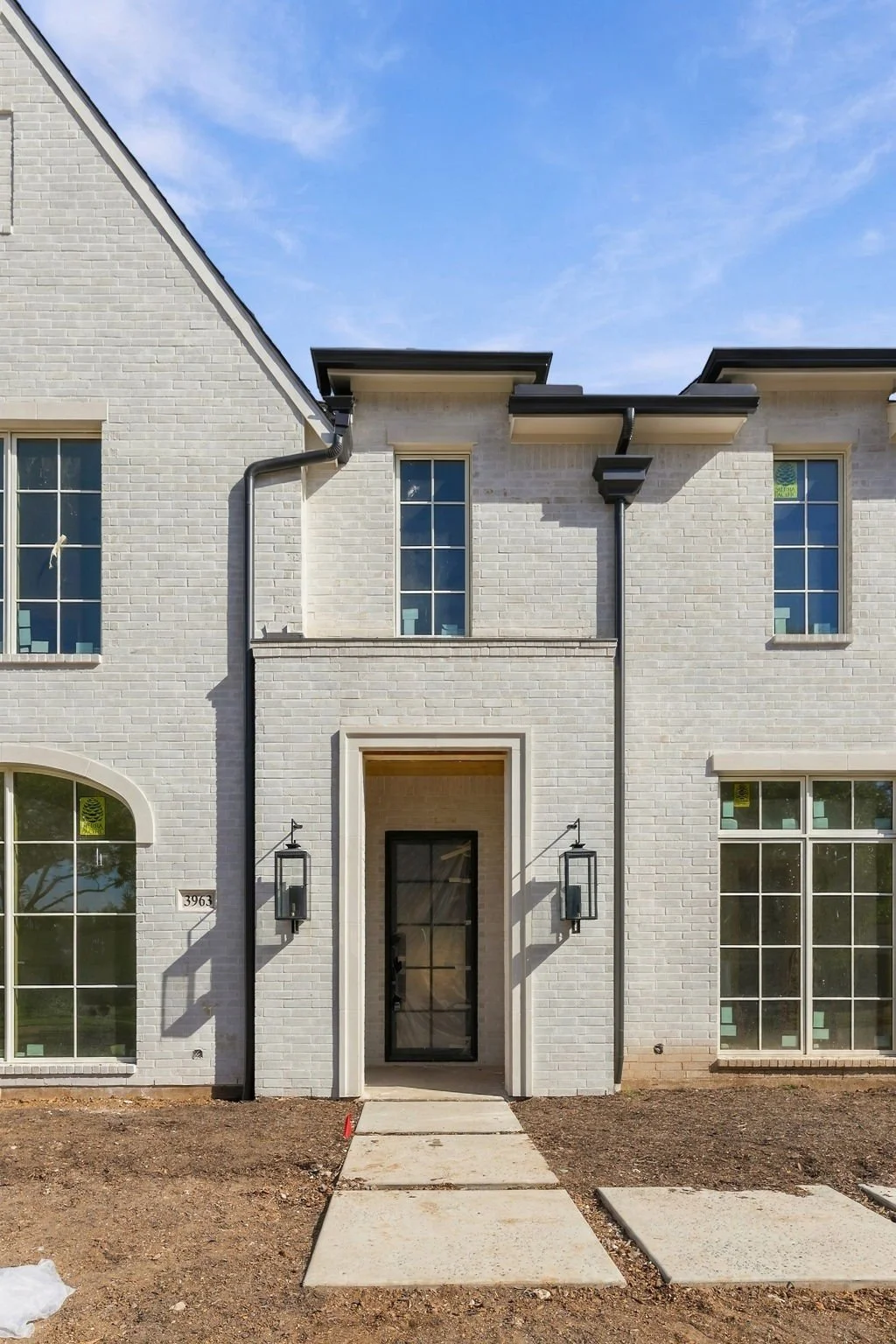 3963-Gaspar-web-design-jessica-koltun-selling-dallas-broker-designer-netflix1.jpg