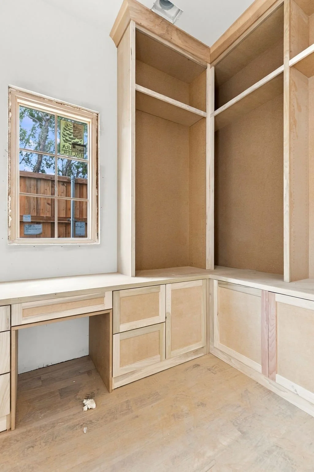 6716-Aberdeen-web-design-jessica-koltun-selling-dallas-broker-designer-netflix2.jpg