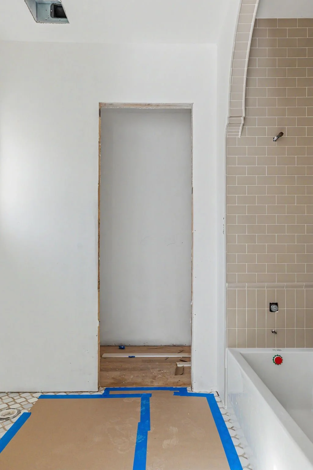 6716-aberdeen-web-jessica-koltun-broker-realtor-interior-designer-selling-dallas-netflix-hgtv2026-09-18 at 3.37.00 PM 15.jpg