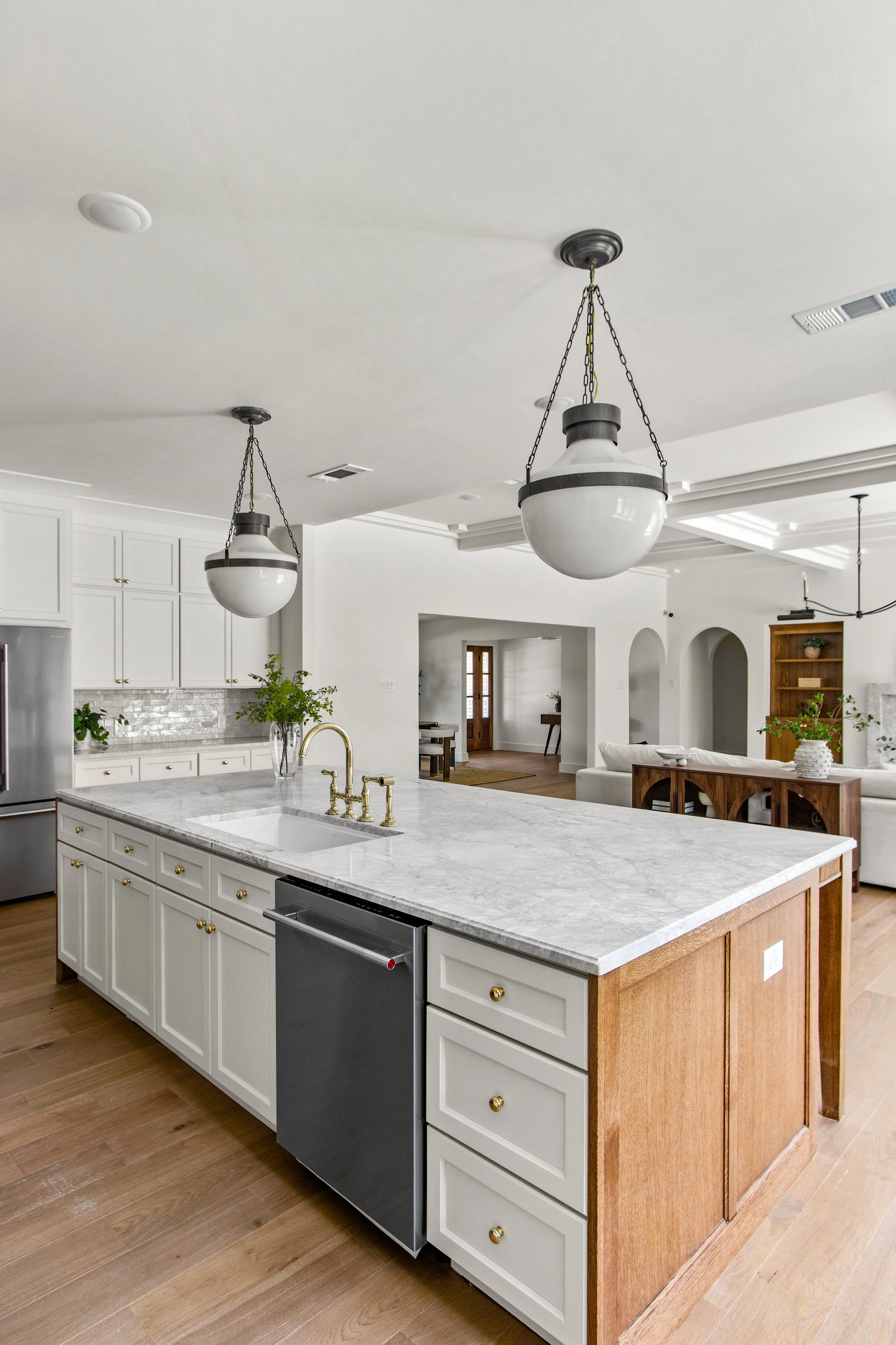 4366-willow-print-jessica-koltun-broker-realtor-interior-designer-selling-dallas-netflix-hgtv23.jpg