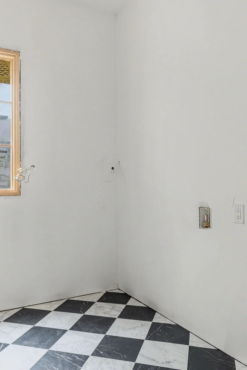 4156-Lomita-web-jessica-koltun-broker-realtor-interior-designer-selling-dallas-netflix-hgtv2026-10-12 at 10.09.47 AM 10.jpg