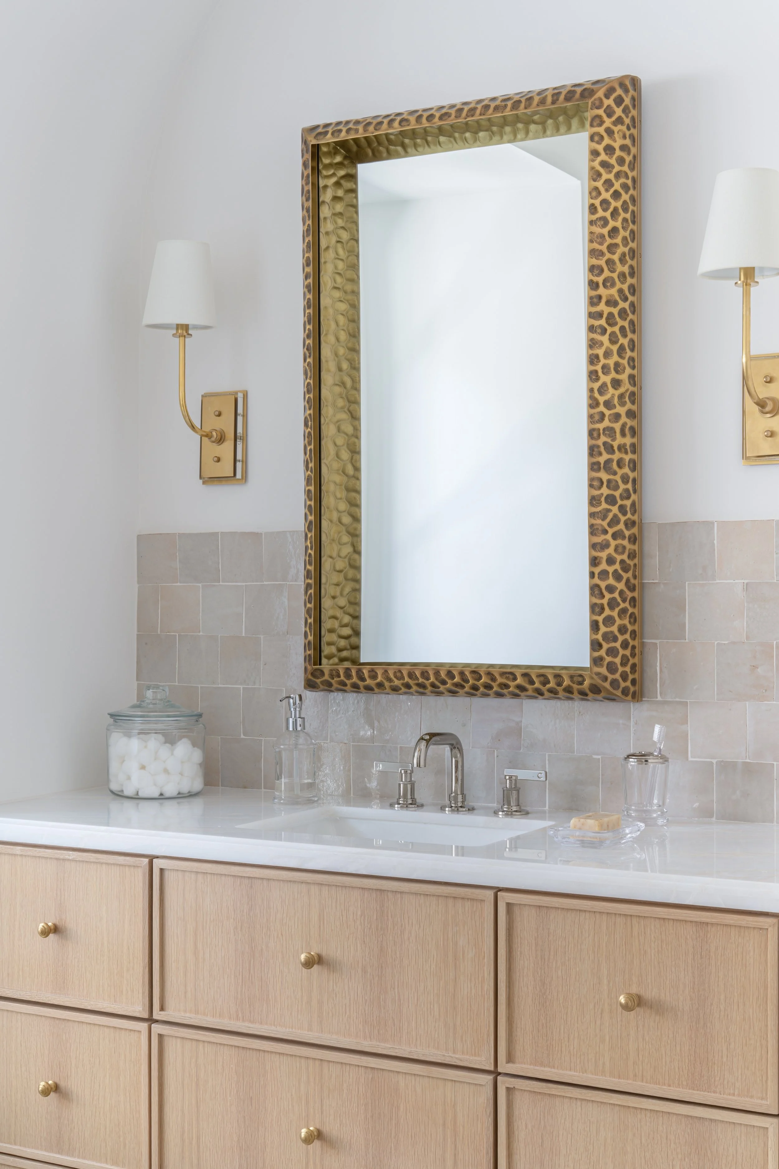 4017-lomita-web-costa-christ-design-jessica-koltun-selling-dallas-broker-designer-netflix28.jpg
