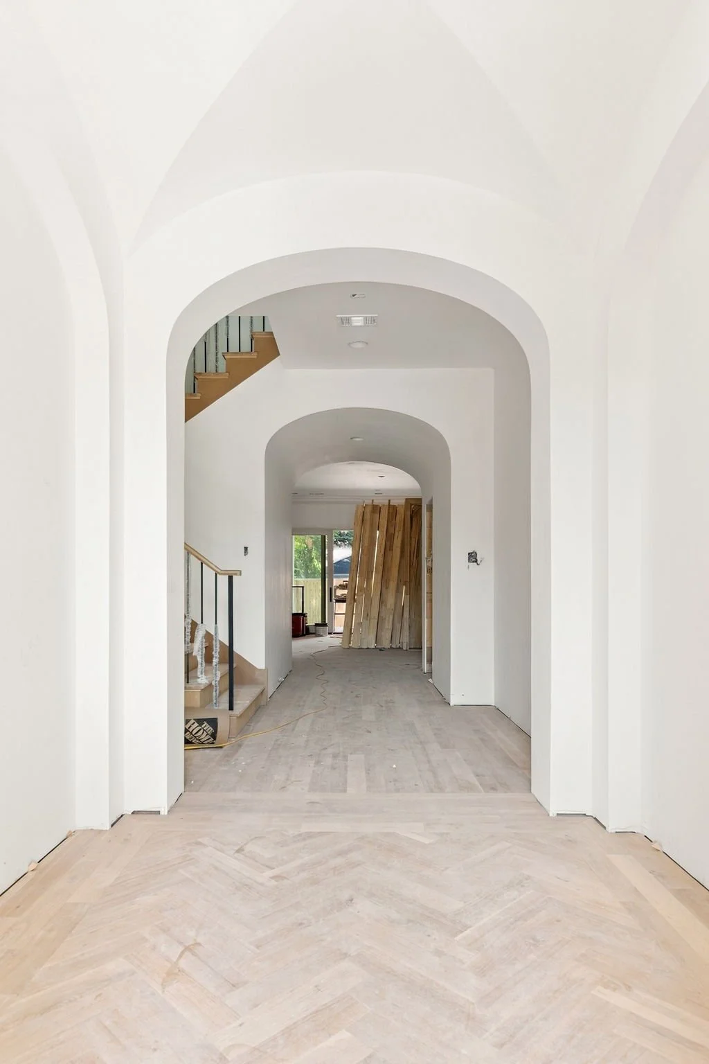 9841-Lakemont-web-design-jessica-koltun-selling-dallas-broker-designer-netflix4.jpg