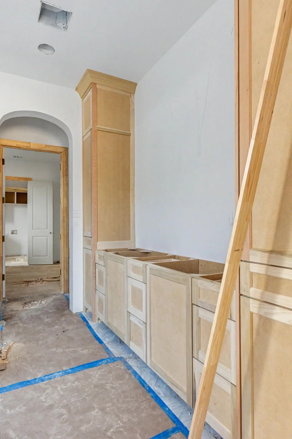 9841-Lakemont-web-design-jessica-koltun-selling-dallas-broker-designer-netflix15.jpg