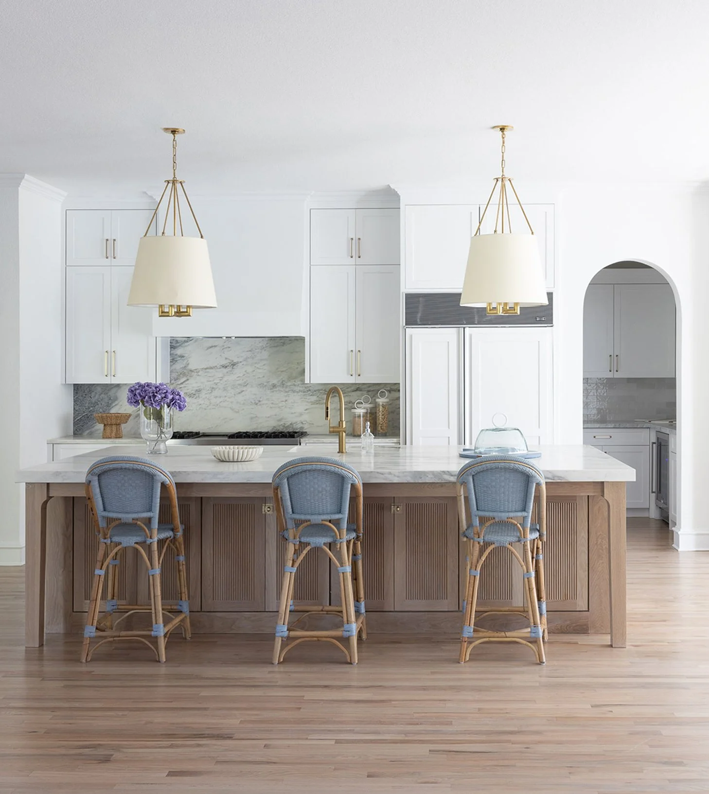 6409-stonebrook-web-jessica-koltun-selling-dallas-broker-designer-hgtv218.jpg