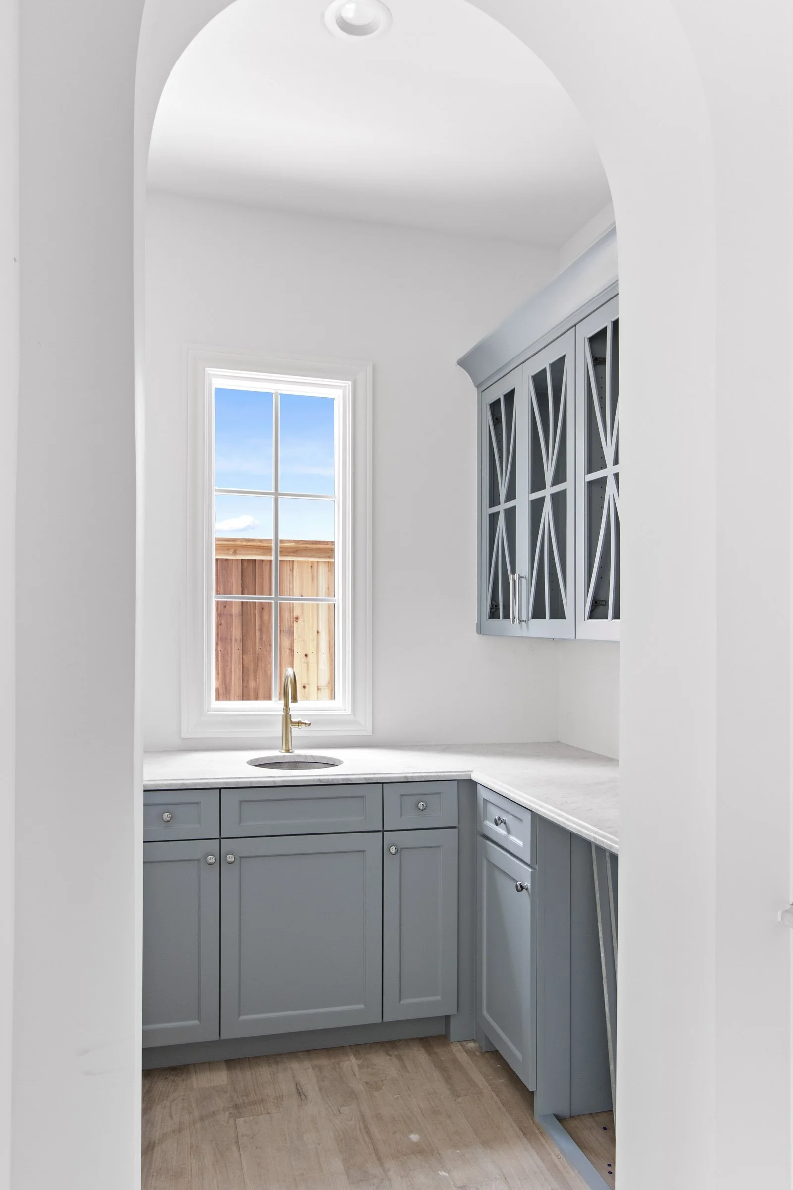 3934-clover-web-jessica-koltun-broker-realtor-interior-designer-selling-dallas-netflix-hgtv2026-06-26 at 4.28.00 PM 7.jpg
