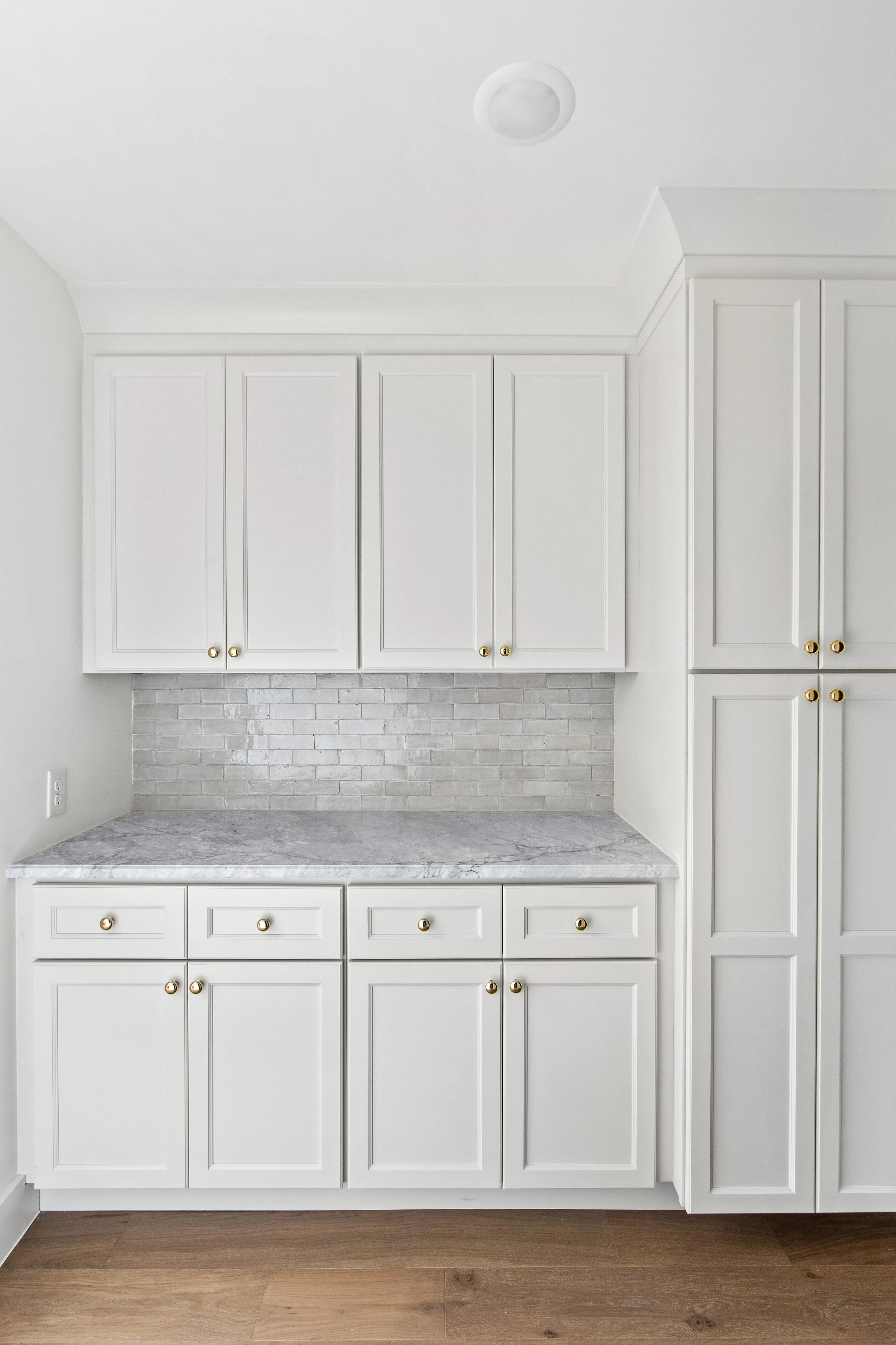 4366-willow-print-jessica-koltun-broker-realtor-interior-designer-selling-dallas-netflix-hgtv26.jpg