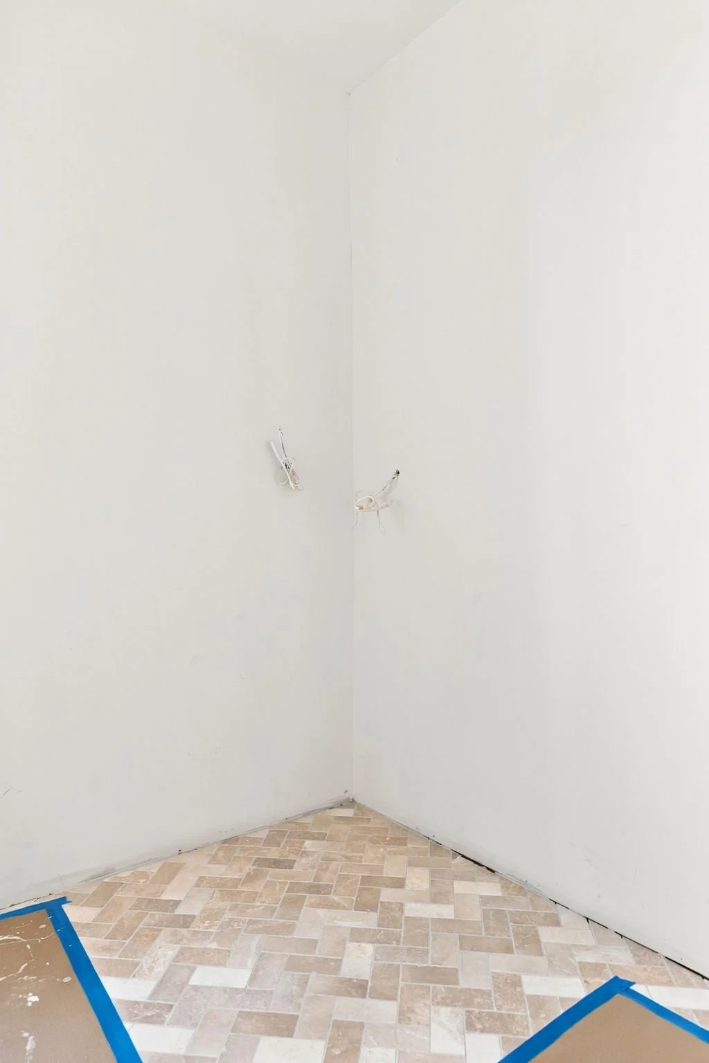 9841-Lakemont-web-design-jessica-koltun-selling-dallas-broker-designer-netflix15.jpg