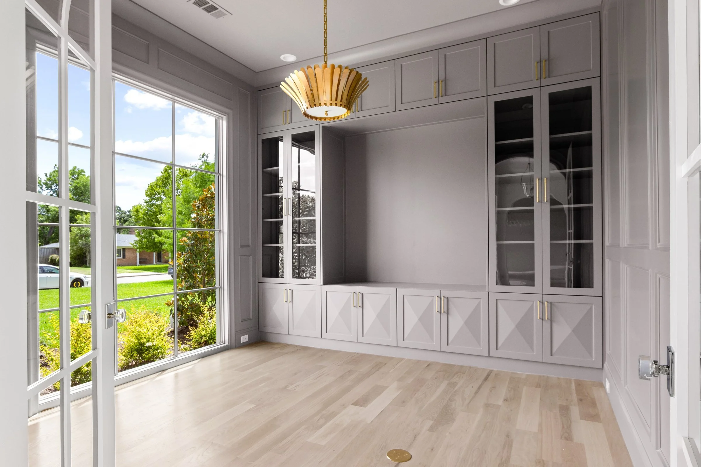 3851-cabana-web-jessica-koltun-broker-realtor-interior-designer-selling-dallas-netflix-hgtv2.jpg