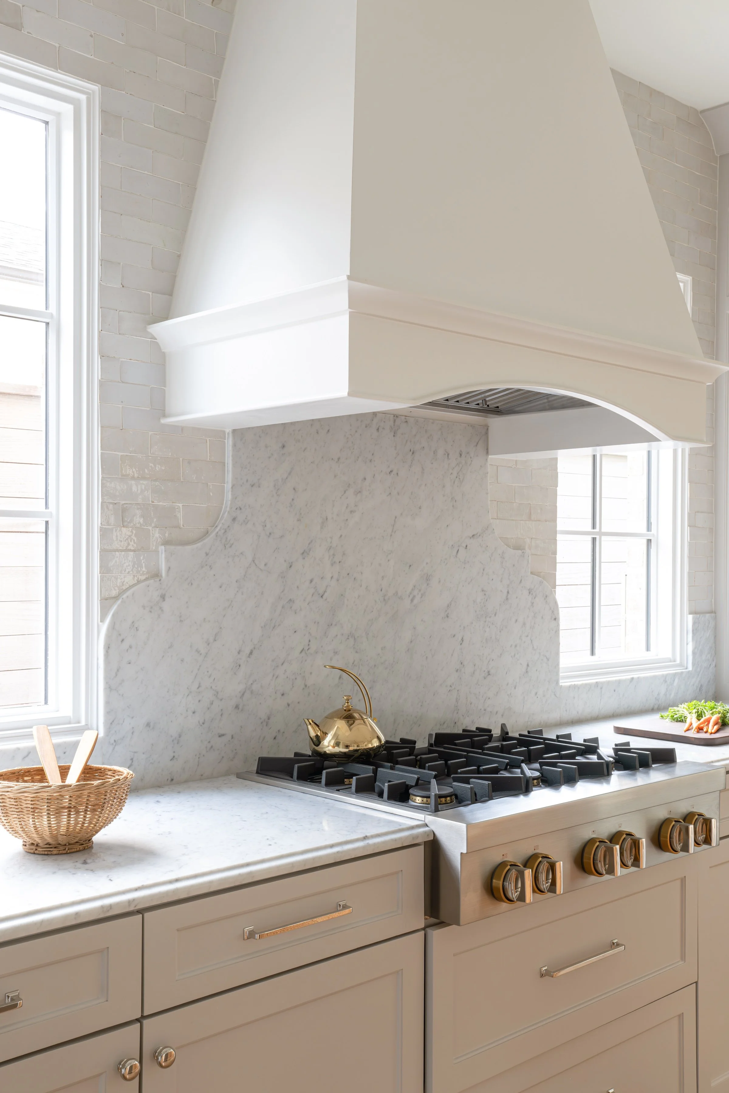 web-4049-clover-costa-christ-jessica-koltun-netflix-hgtv-interior-design-real-estate-developer14.jpg