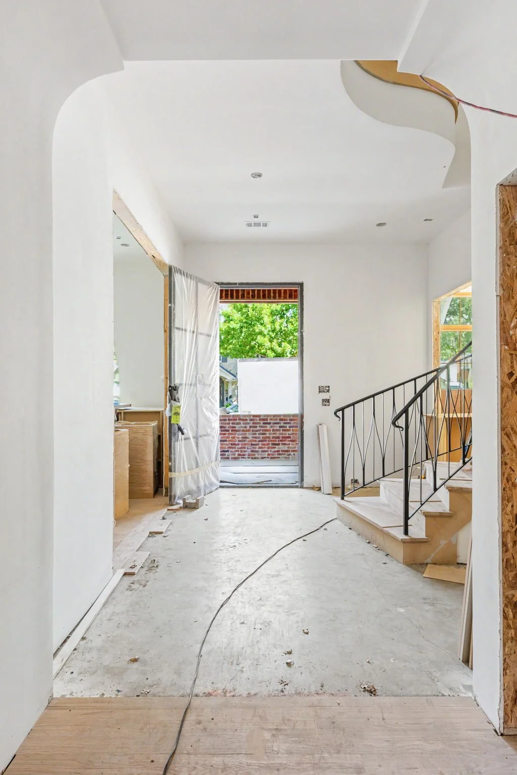 6716-aberdeen-web-jessica-koltun-broker-realtor-interior-designer-selling-dallas-netflix-hgtv2026-09-18 at 3.36.59 PM 7.jpg